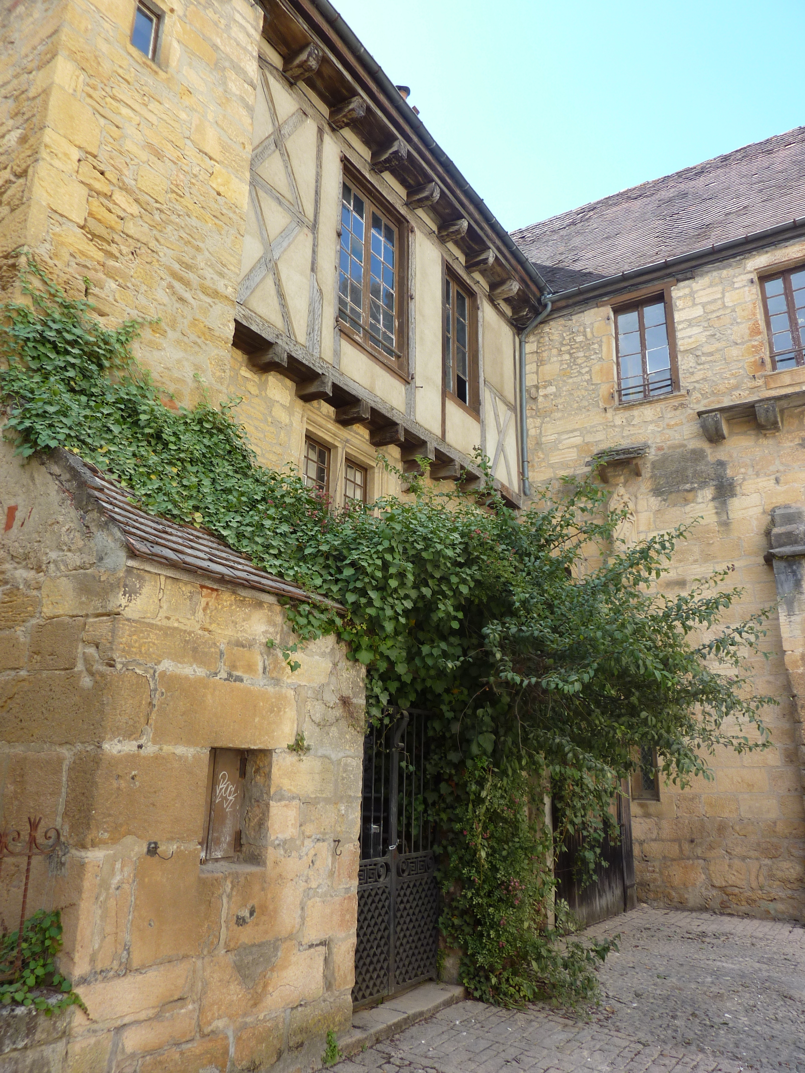 Picture France Sarlat la Caneda 2009-07 111 - History Sarlat la Caneda