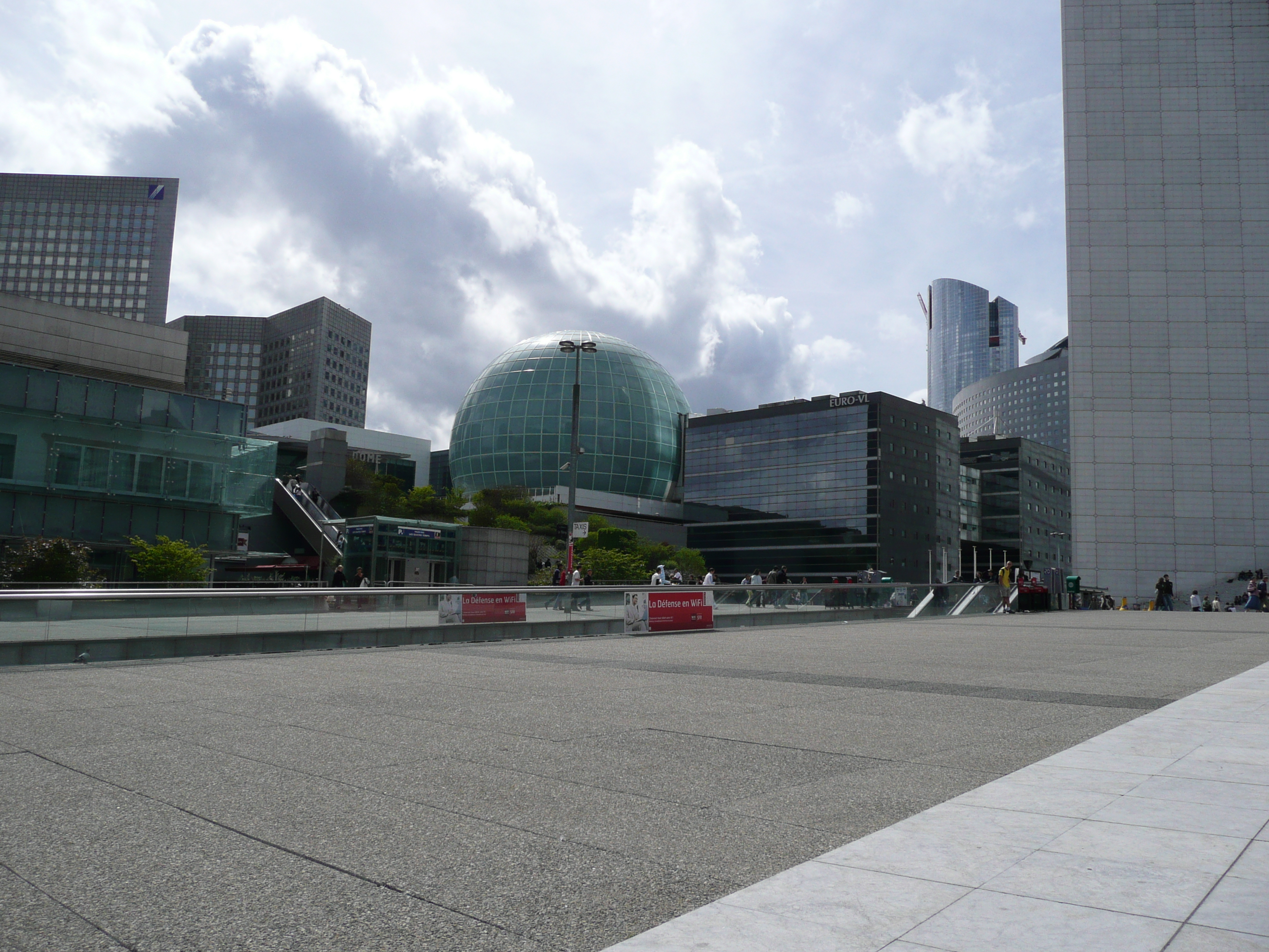 Picture France Paris La Defense 2007-05 81 - Tour La Defense