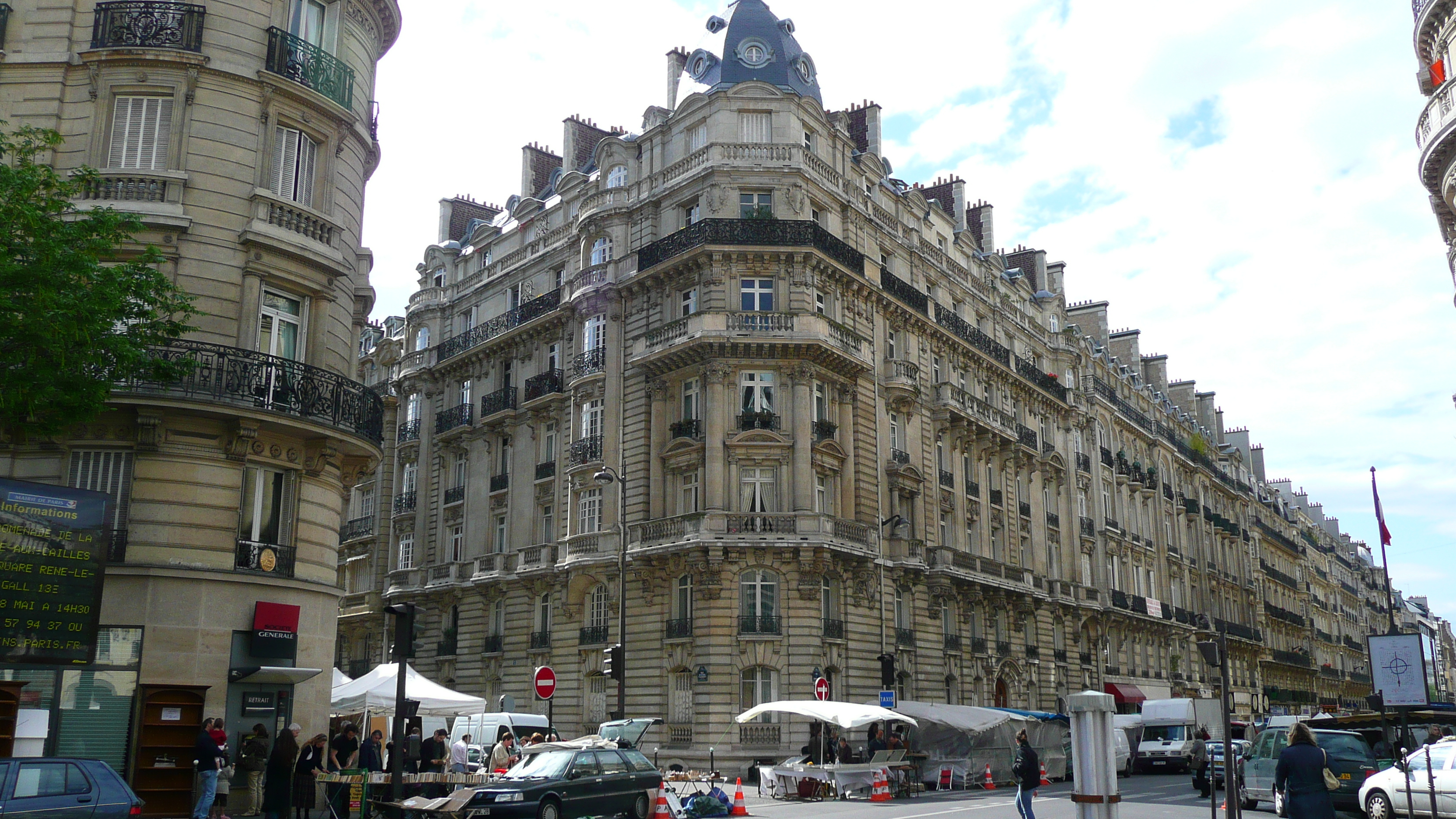 Picture France Paris 17th Arrondissement Rue Jouffroy d'Abbans 2007-05 12 - History Rue Jouffroy d'Abbans