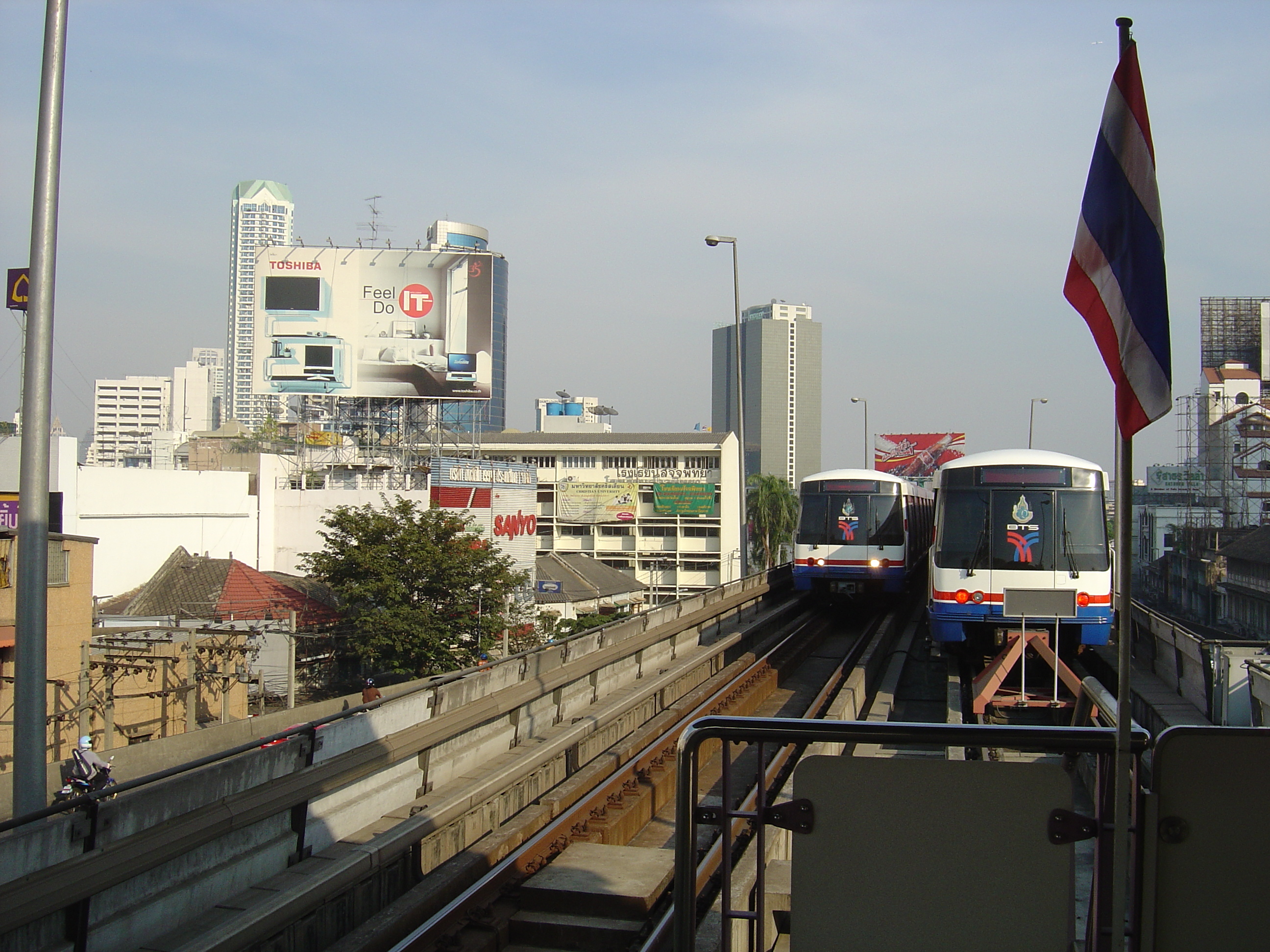 Picture Thailand Bangkok Sky Train 2004-12 101 - Recreation Sky Train