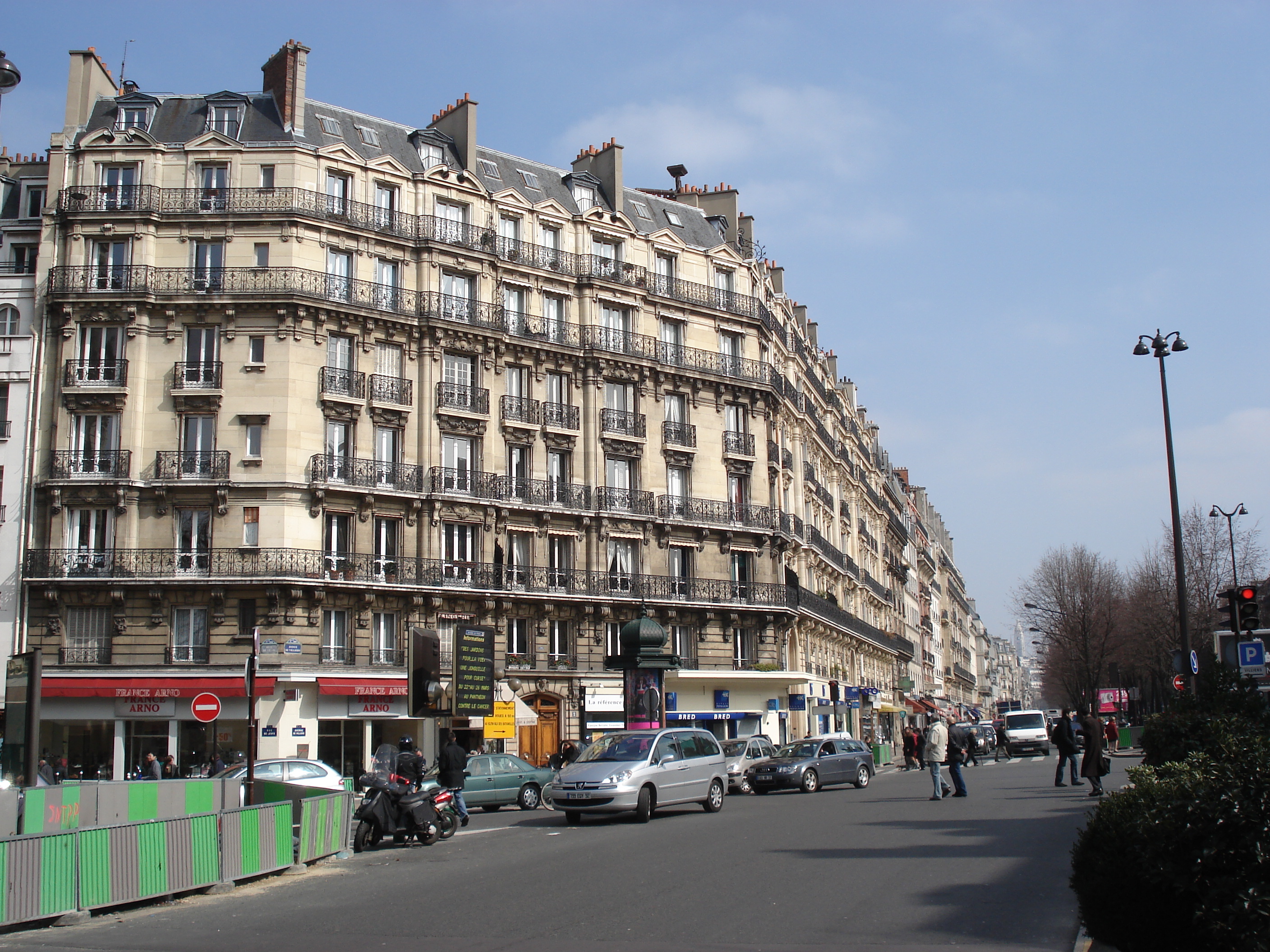 Picture France Paris 17th Arrondissement Boulevard de Courcelles 2006-03 26 - Journey Boulevard de Courcelles