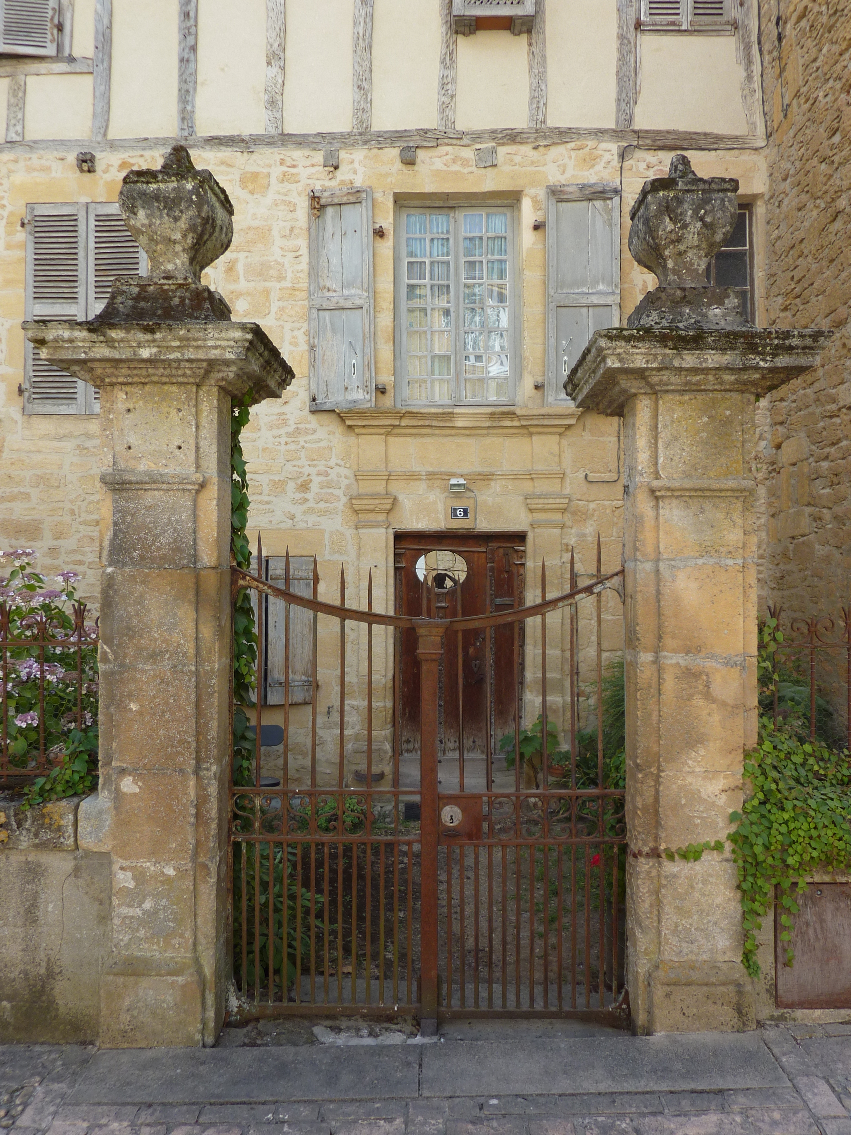 Picture France Sarlat la Caneda 2009-07 83 - History Sarlat la Caneda