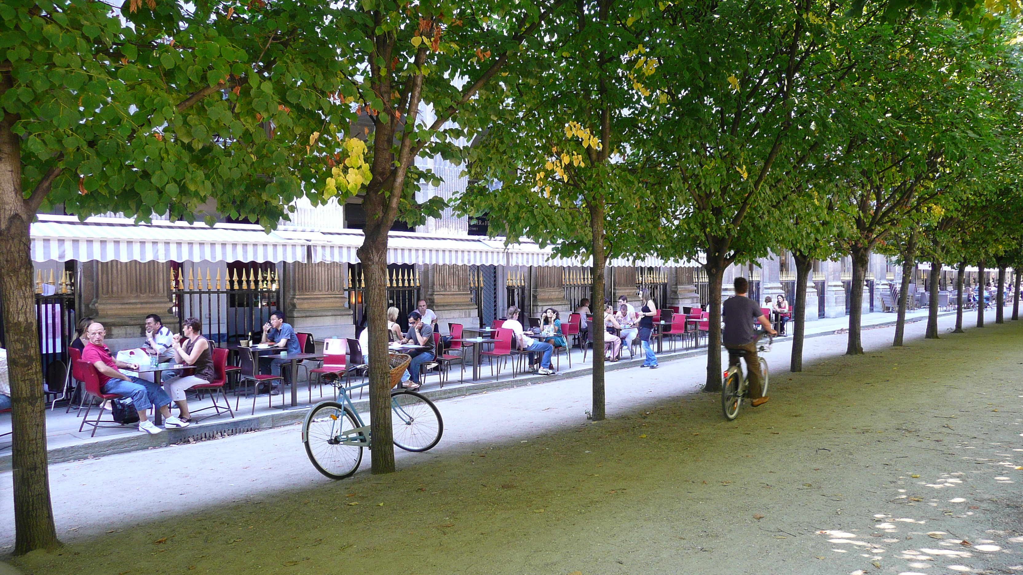 Picture France Paris Palais Royal 2007-08 96 - History Palais Royal