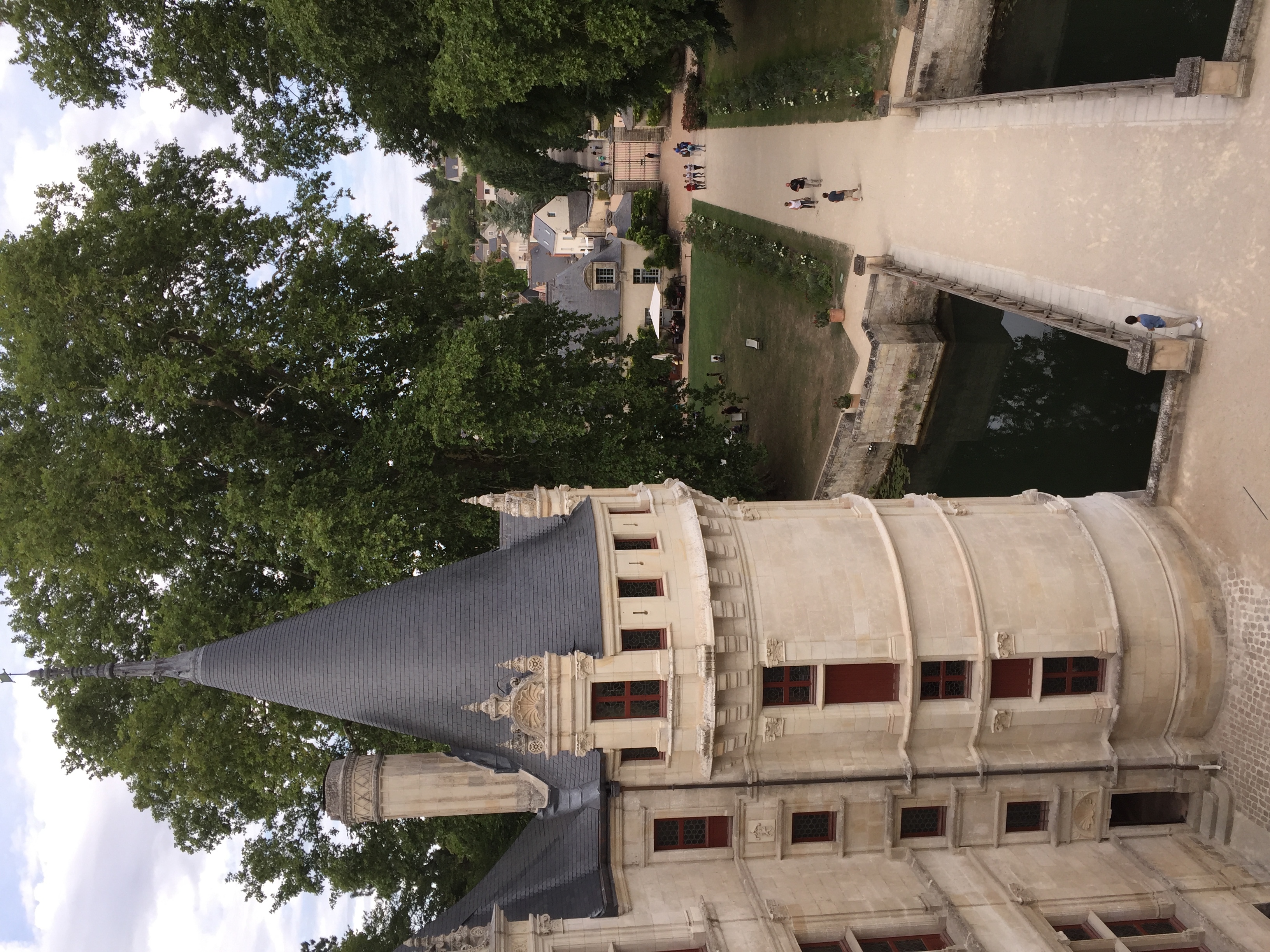 Picture France Azay-le-Rideau Castle 2017-08 0 - Recreation Azay-le-Rideau Castle