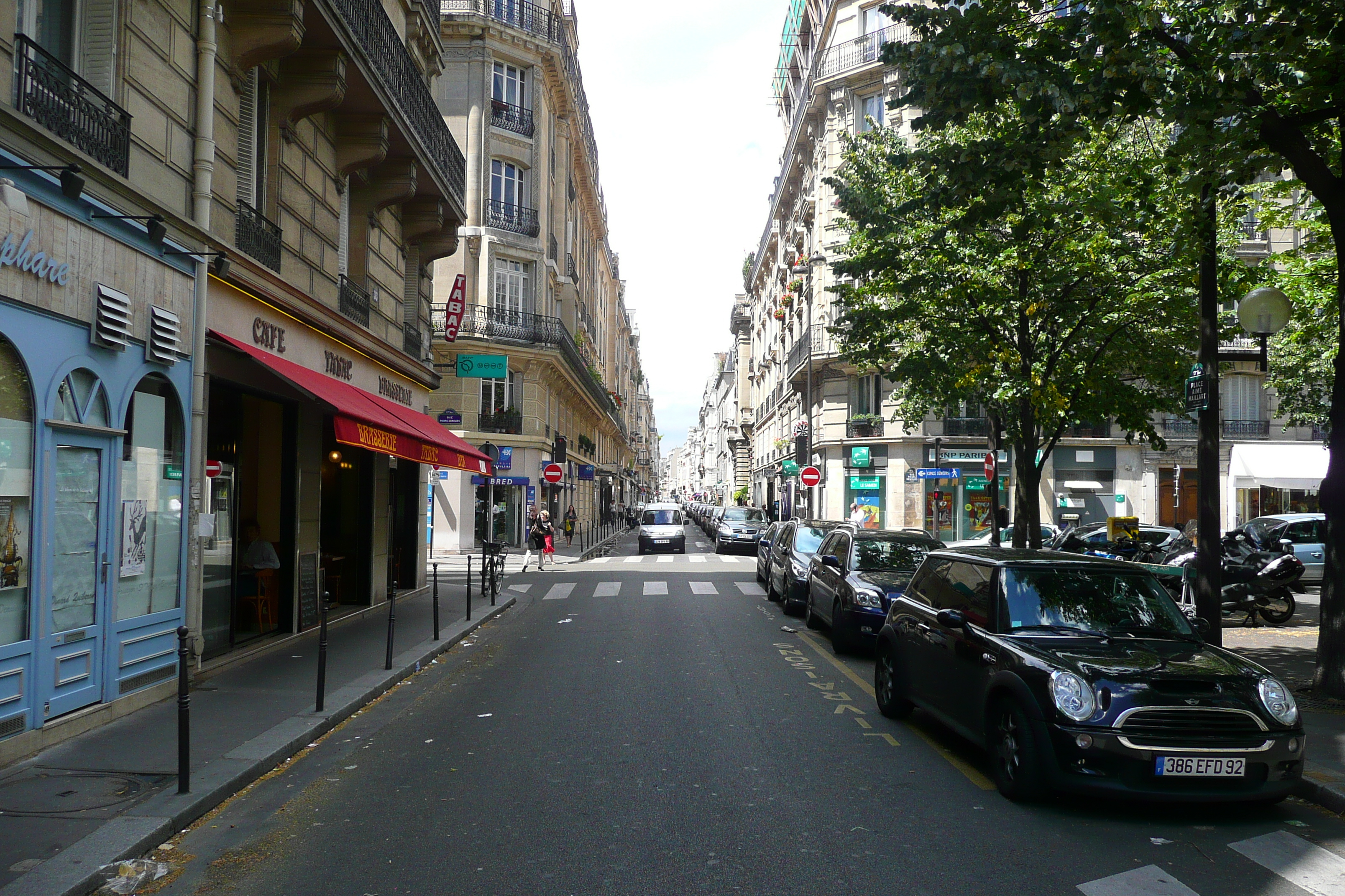 Picture France Paris Avenue Niel 2007-06 74 - Center Avenue Niel