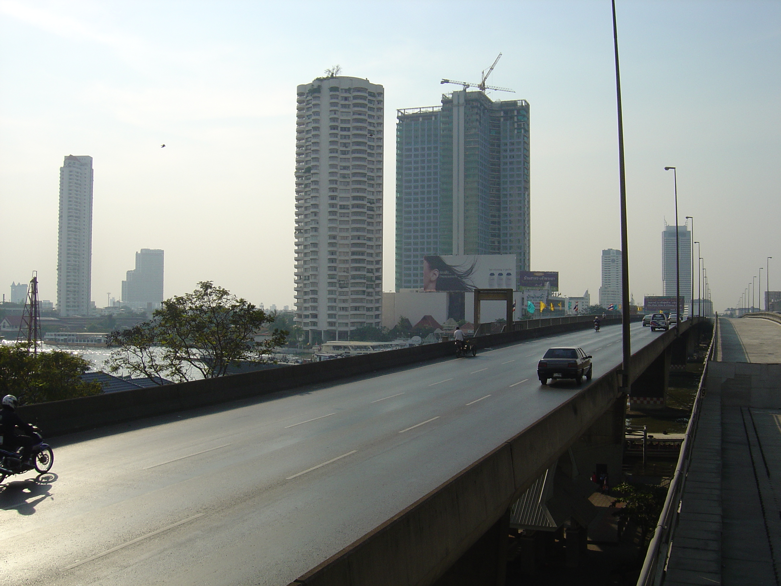 Picture Thailand Bangkok Sky Train 2004-12 55 - History Sky Train