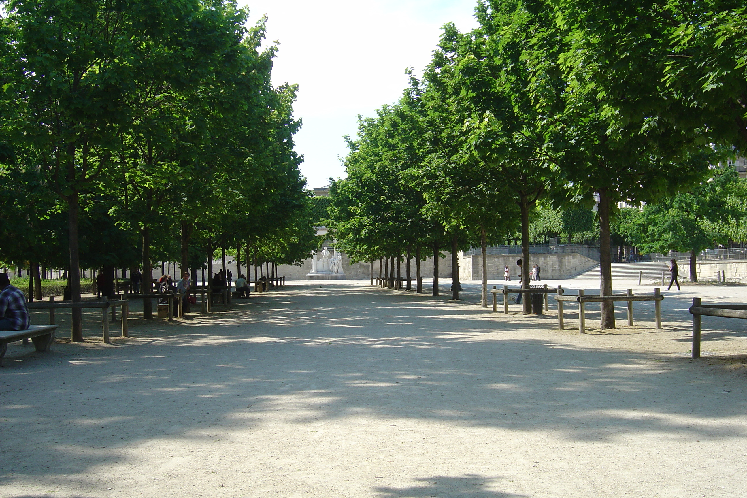 Picture France Paris Garden of Tuileries 2007-05 367 - Journey Garden of Tuileries