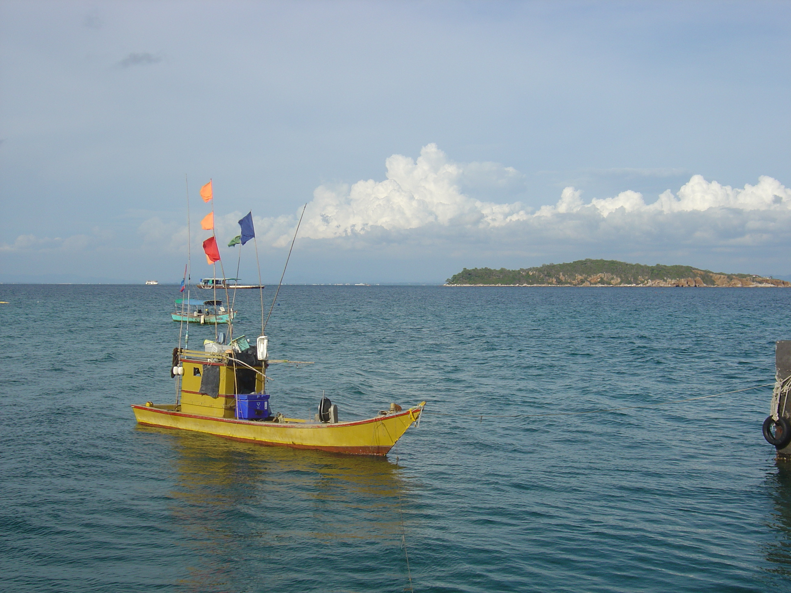 Picture Thailand Pattaya Ko Larn 2005-09 15 - Center Ko Larn