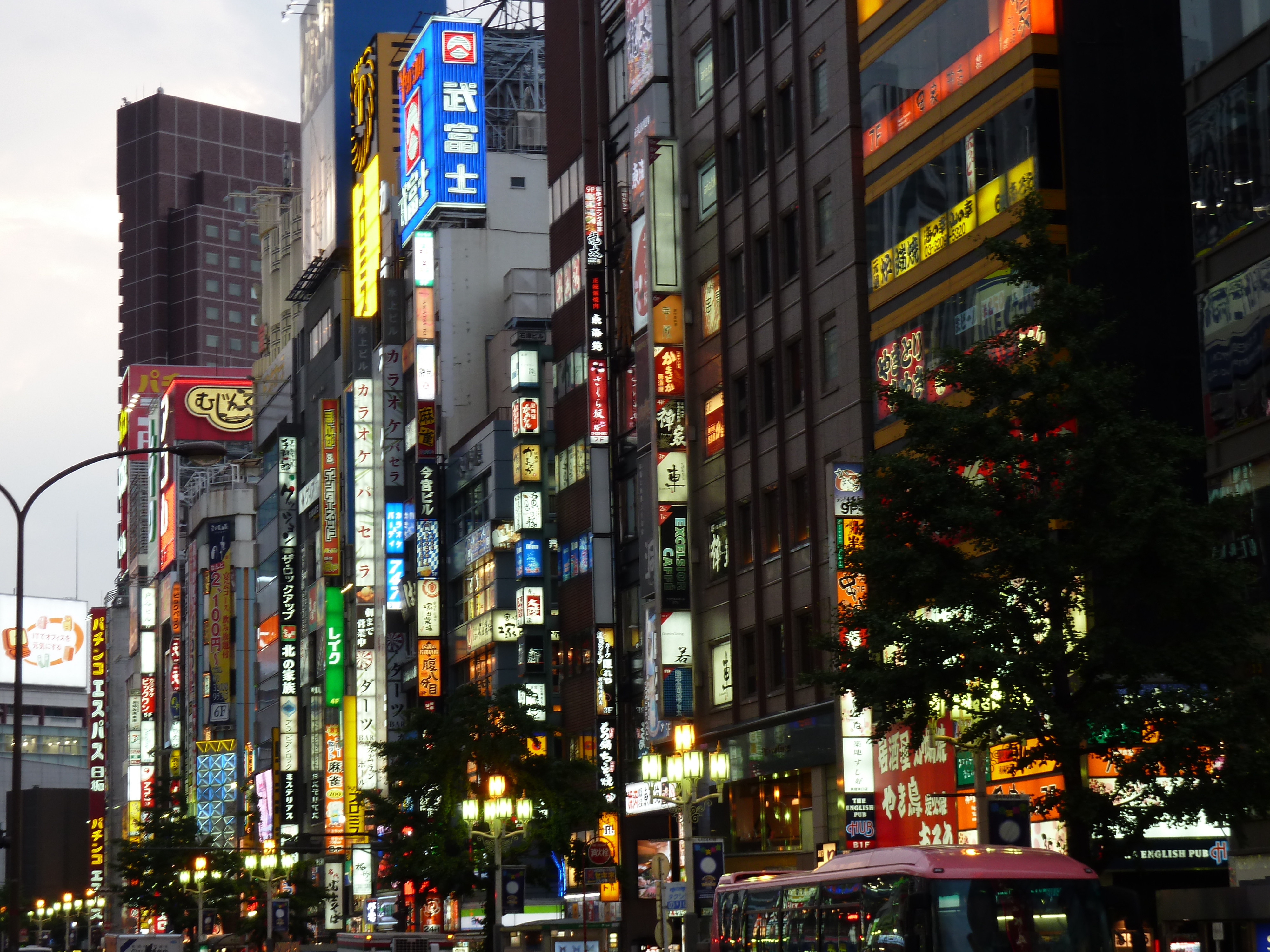 Picture Japan Tokyo Shinjuku 2010-06 50 - Tour Shinjuku