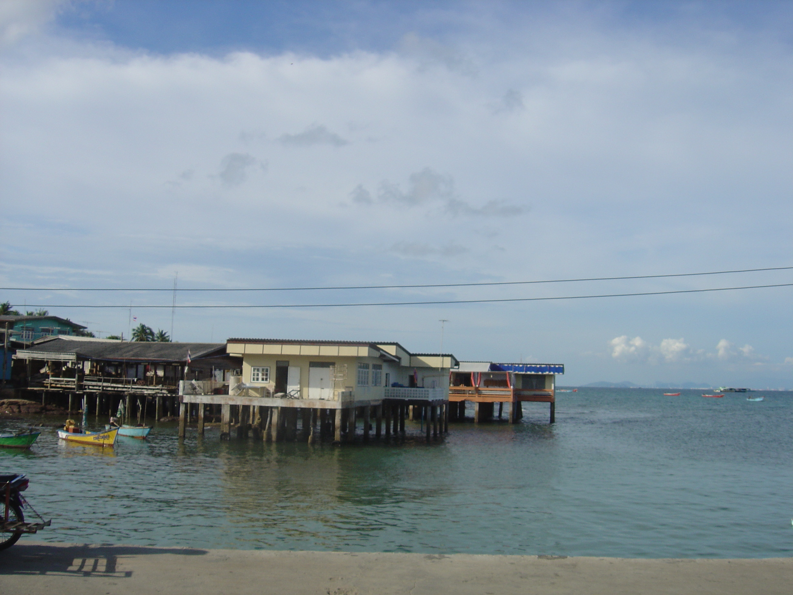 Picture Thailand Pattaya Ko Larn 2005-09 5 - Journey Ko Larn