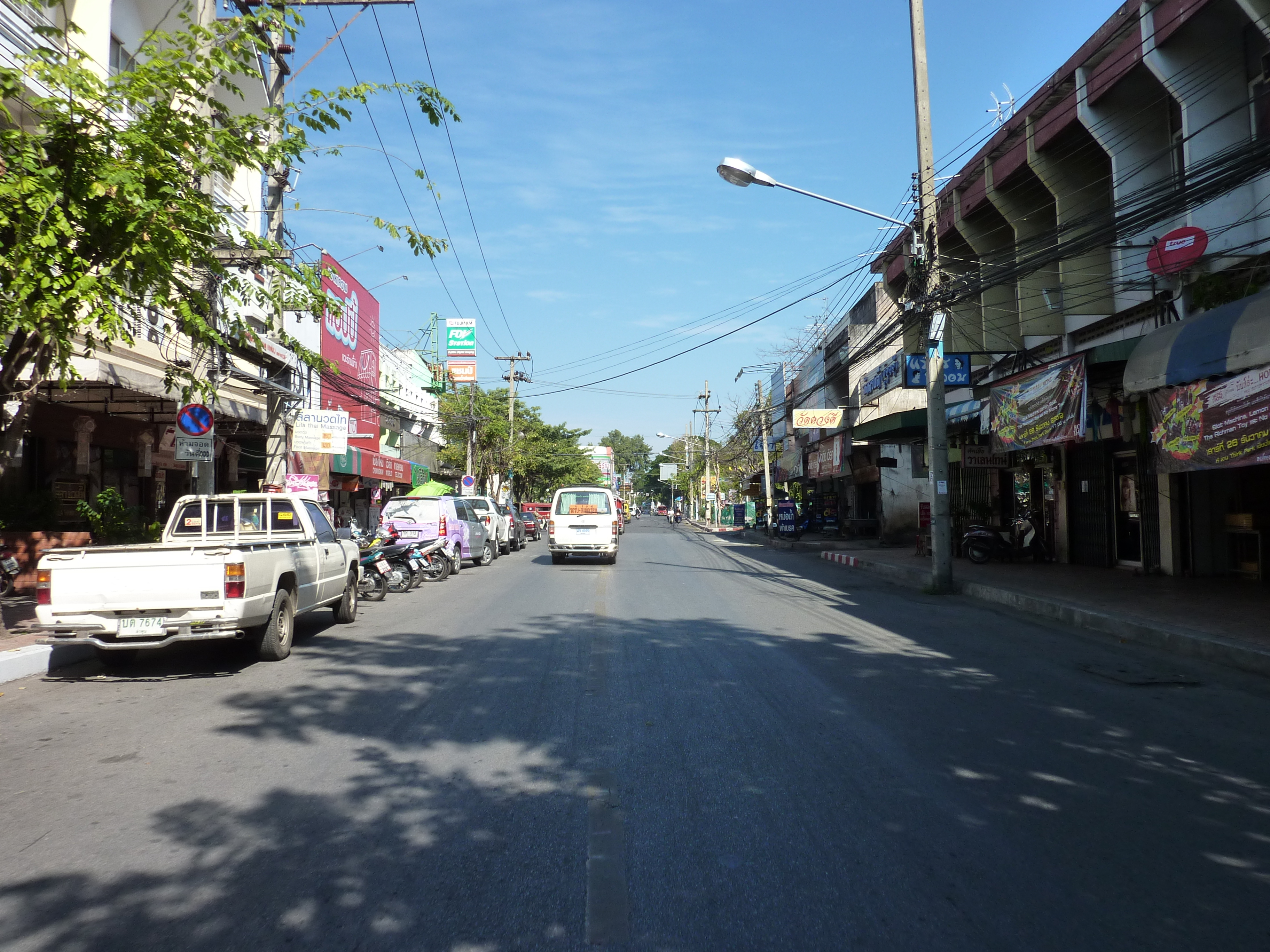 Picture Thailand Chiang Mai Rachadamnoen road 2009-12 25 - History Rachadamnoen road