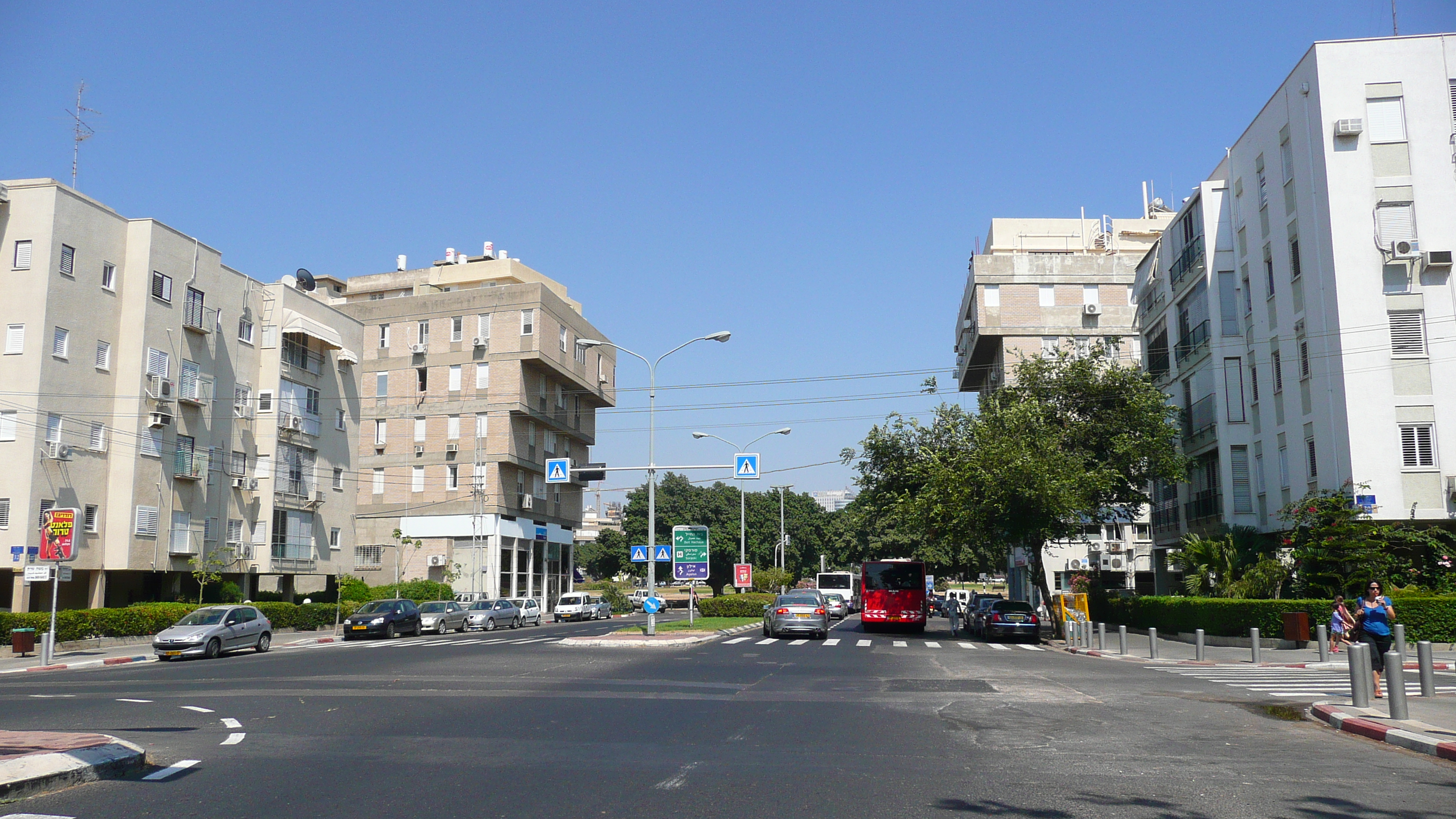 Picture Israel Tel Aviv Jabotinsky Street 2007-06 18 - Tours Jabotinsky Street