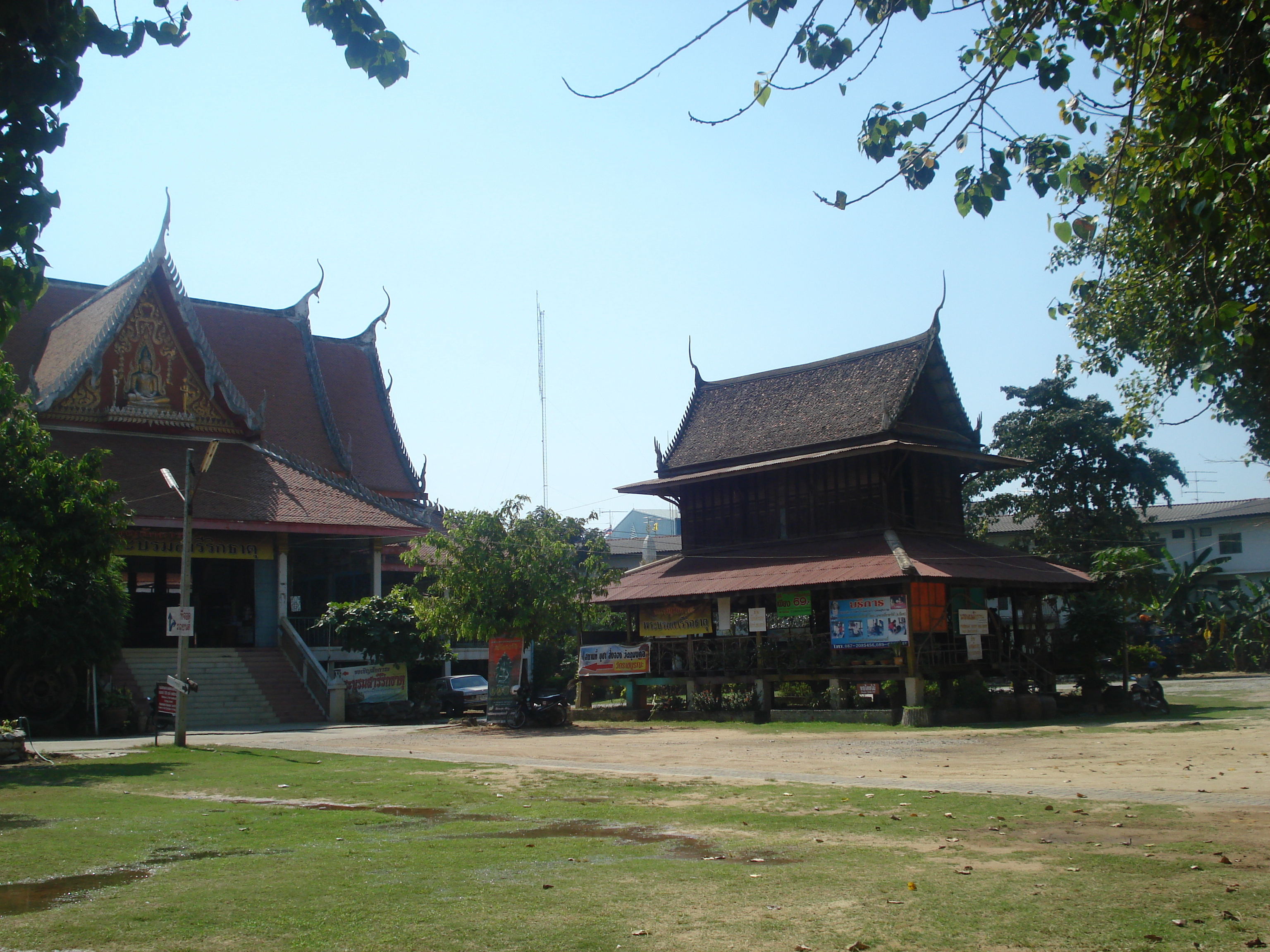 Picture Thailand Phitsanulok Wat Ratcha Bhurana 2008-01 47 - Tours Wat Ratcha Bhurana