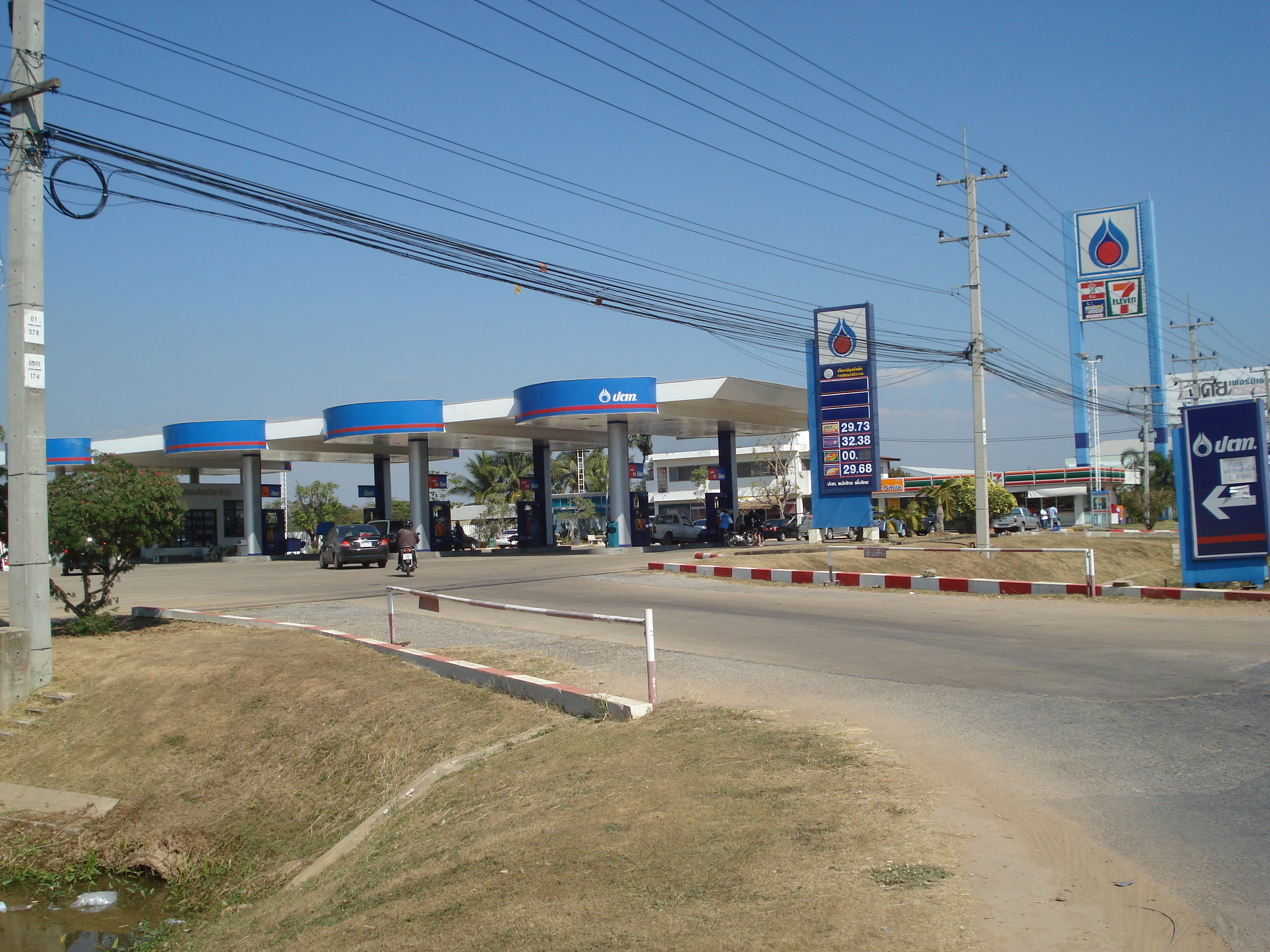 Picture Thailand Phitsanulok Mittraparp Road 2008-01 10 - Tours Mittraparp Road