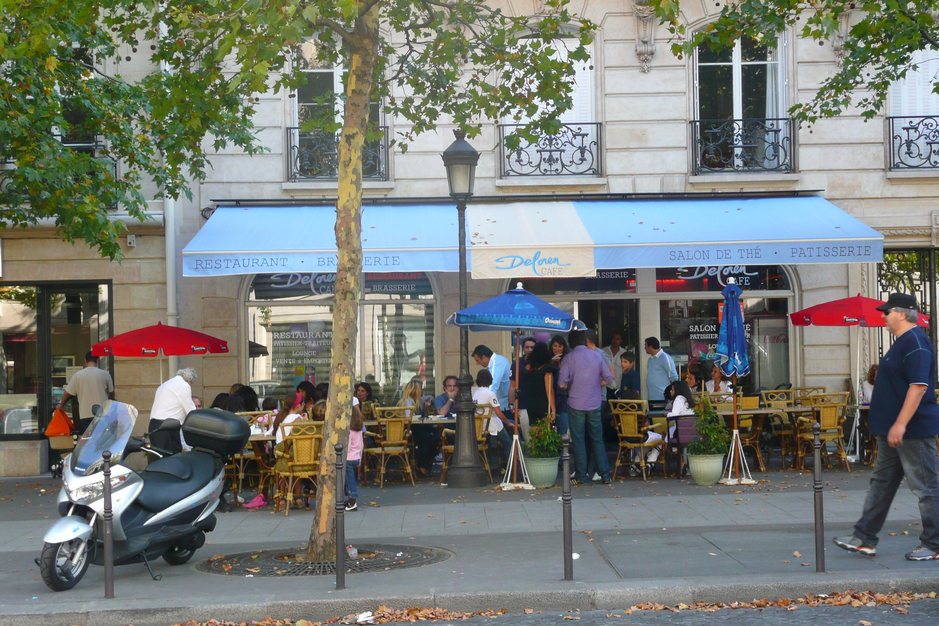 Picture France Paris Avenue de Friedland 2007-09 26 - Recreation Avenue de Friedland