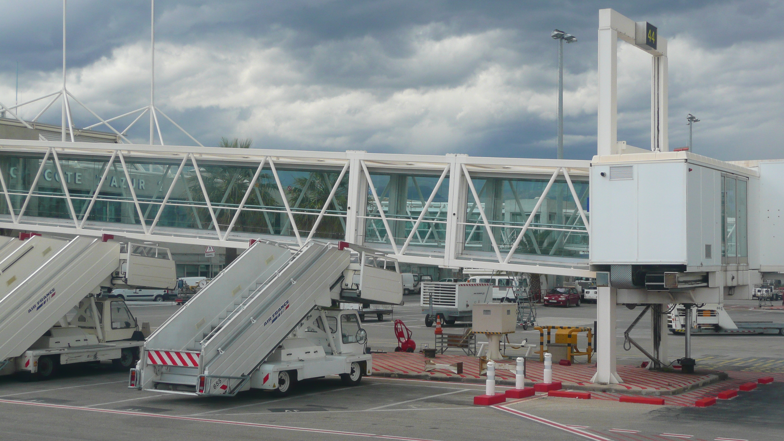 Picture France Nice Airport 2007-07 14 - Discovery Nice Airport