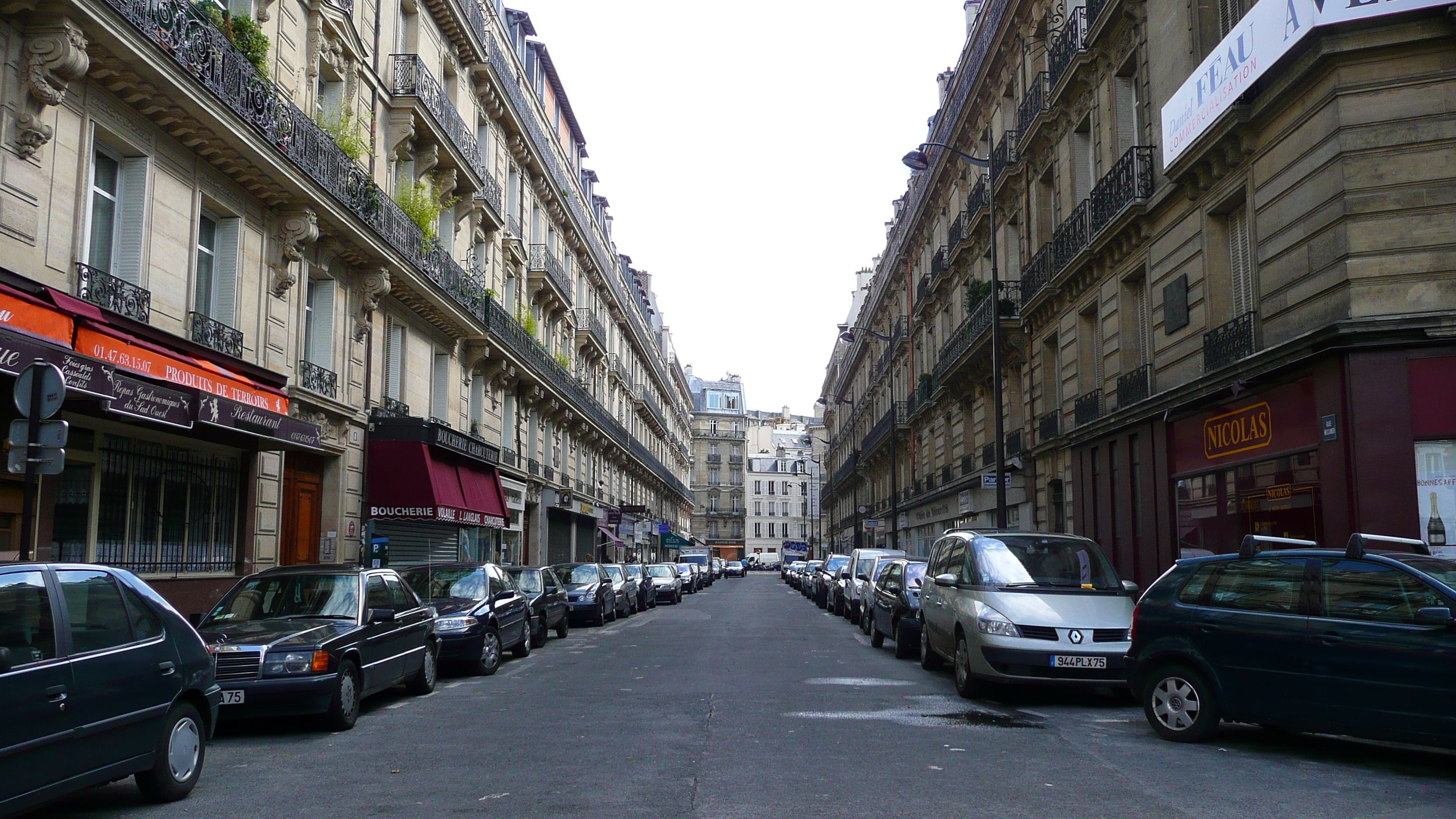 Picture France Paris 17th Arrondissement Rue Jouffroy d'Abbans 2007-05 29 - Discovery Rue Jouffroy d'Abbans