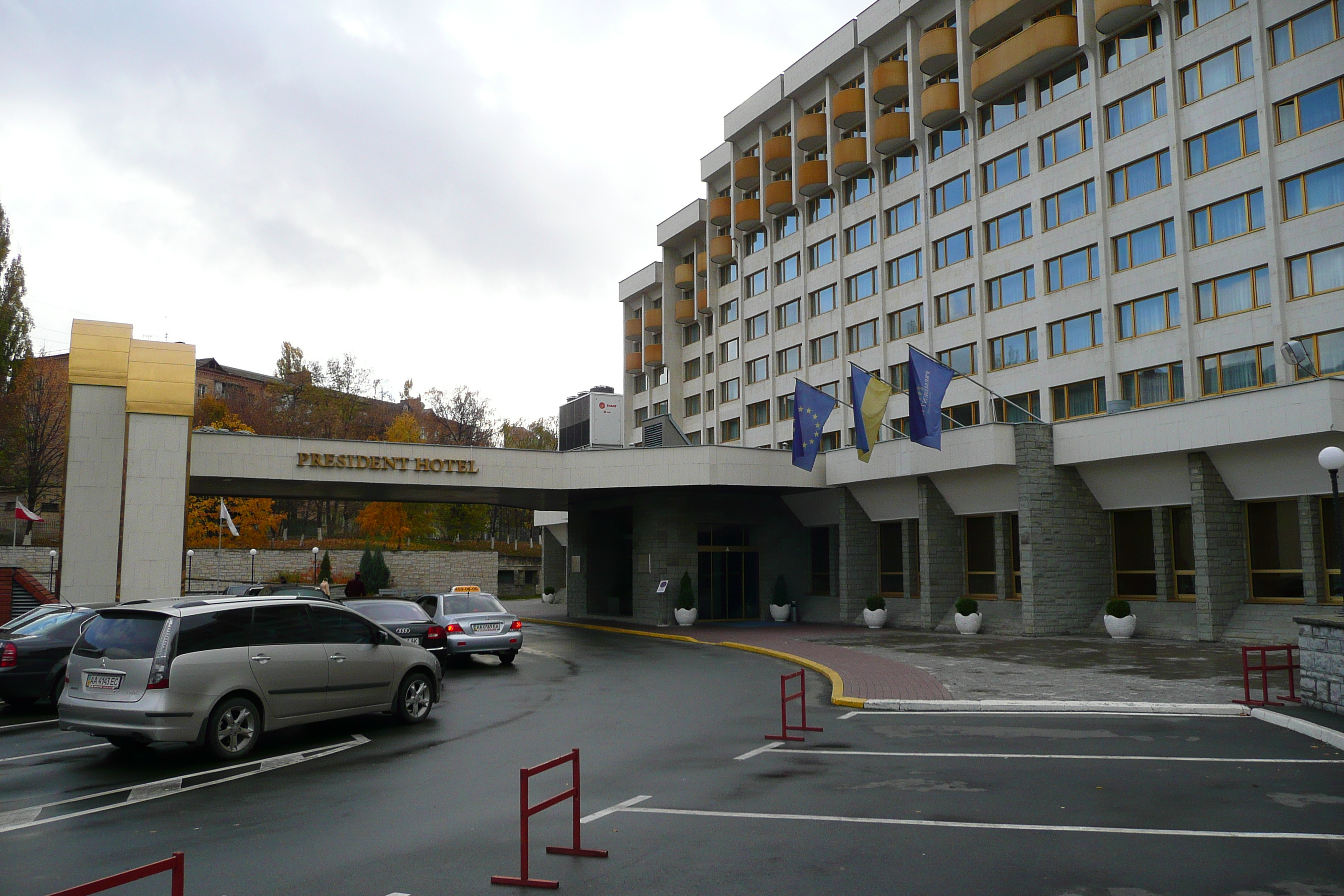 Picture Ukraine Kiev President Hotel 2007-11 11 - Journey President Hotel