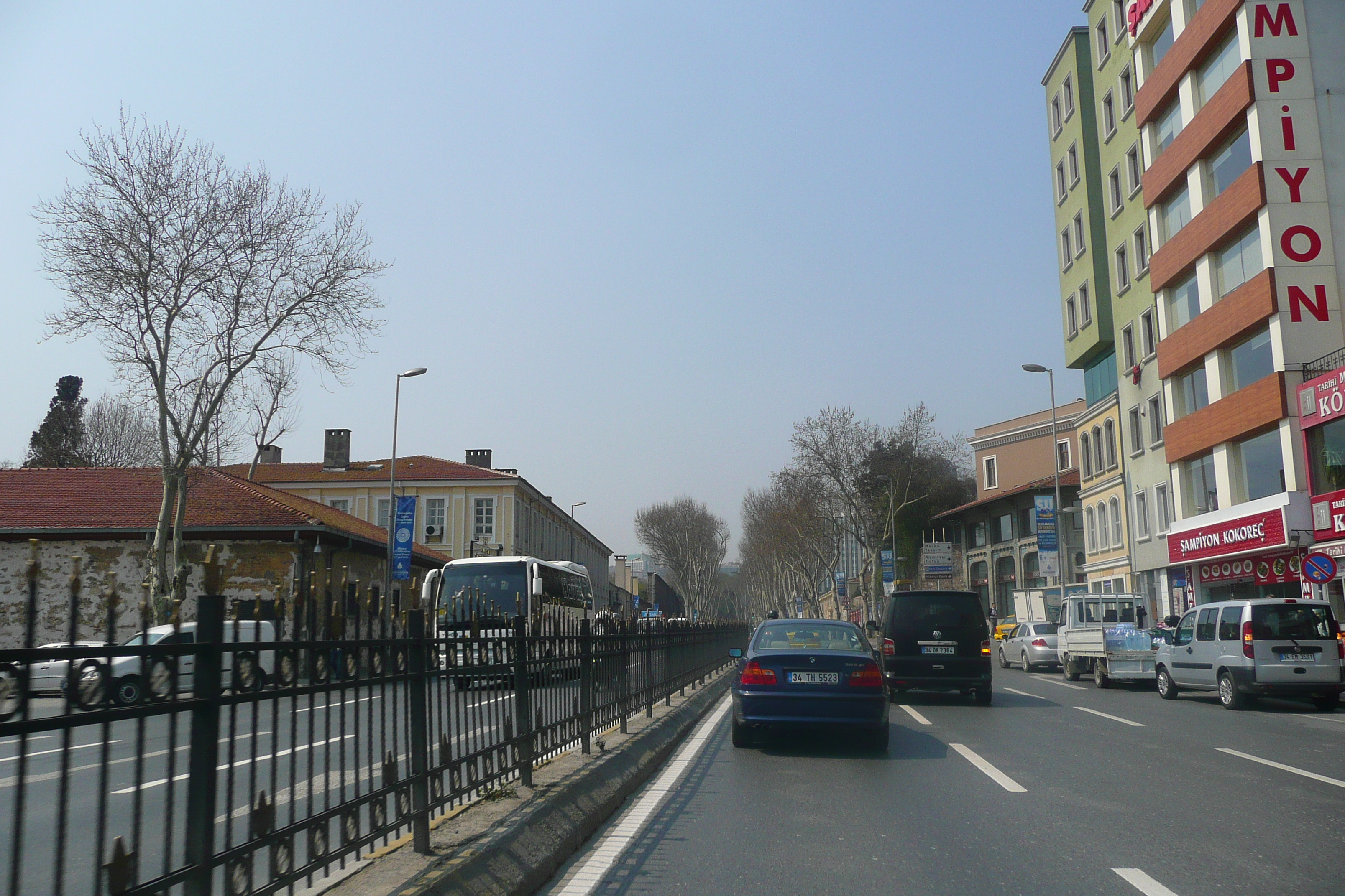 Picture Turkey Istanbul Bosphorus 2009-04 6 - Center Bosphorus