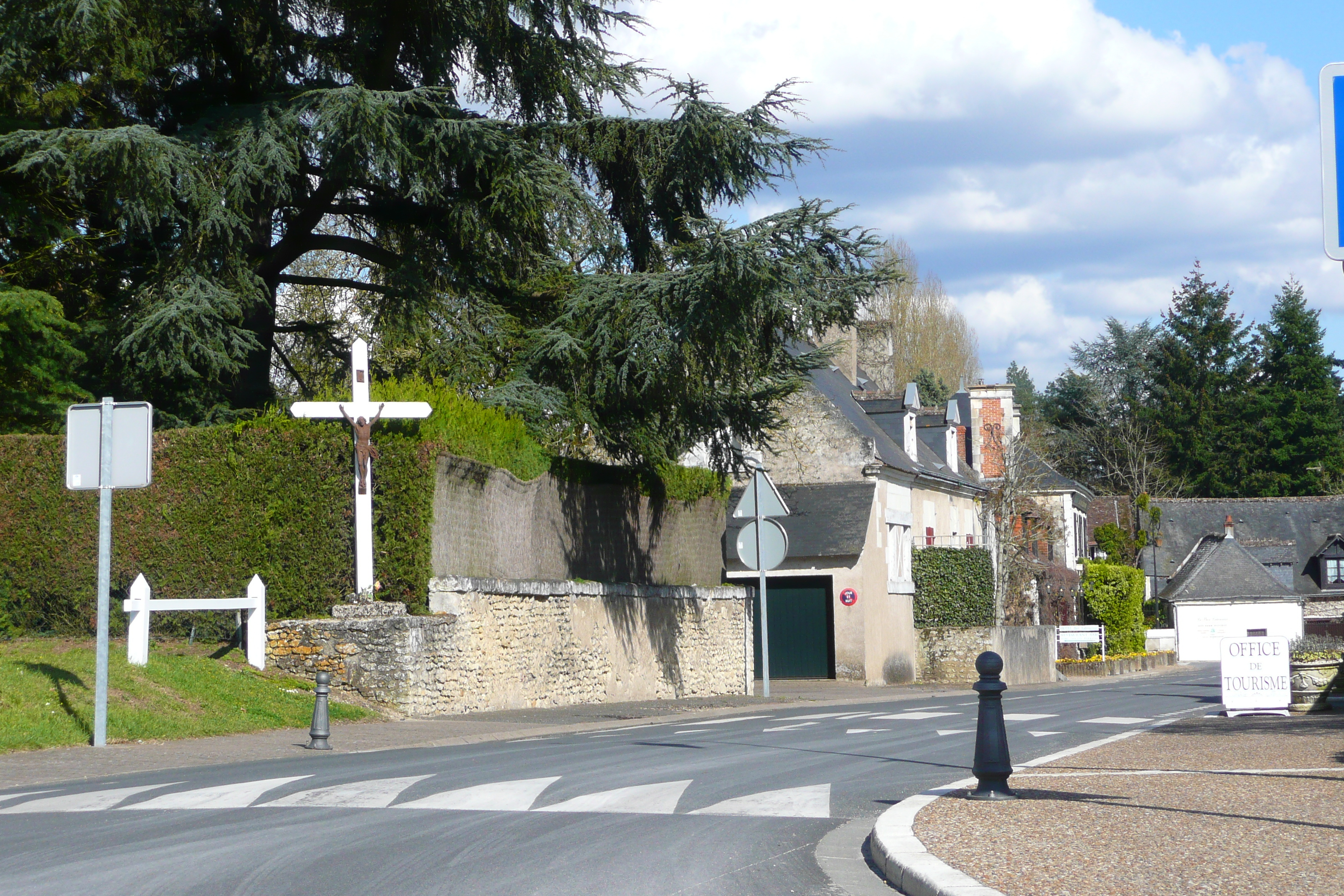 Picture France Amboise Chenonceau to Amboise road 2008-04 3 - Discovery Chenonceau to Amboise road