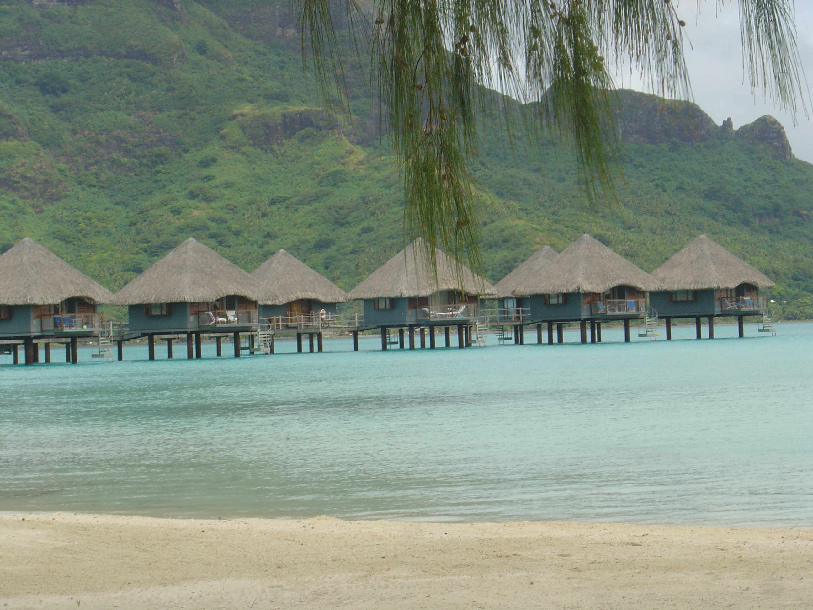 Picture Polynesia Meridien Bora Bora Hotel 2006-04 109 - Around Meridien Bora Bora Hotel