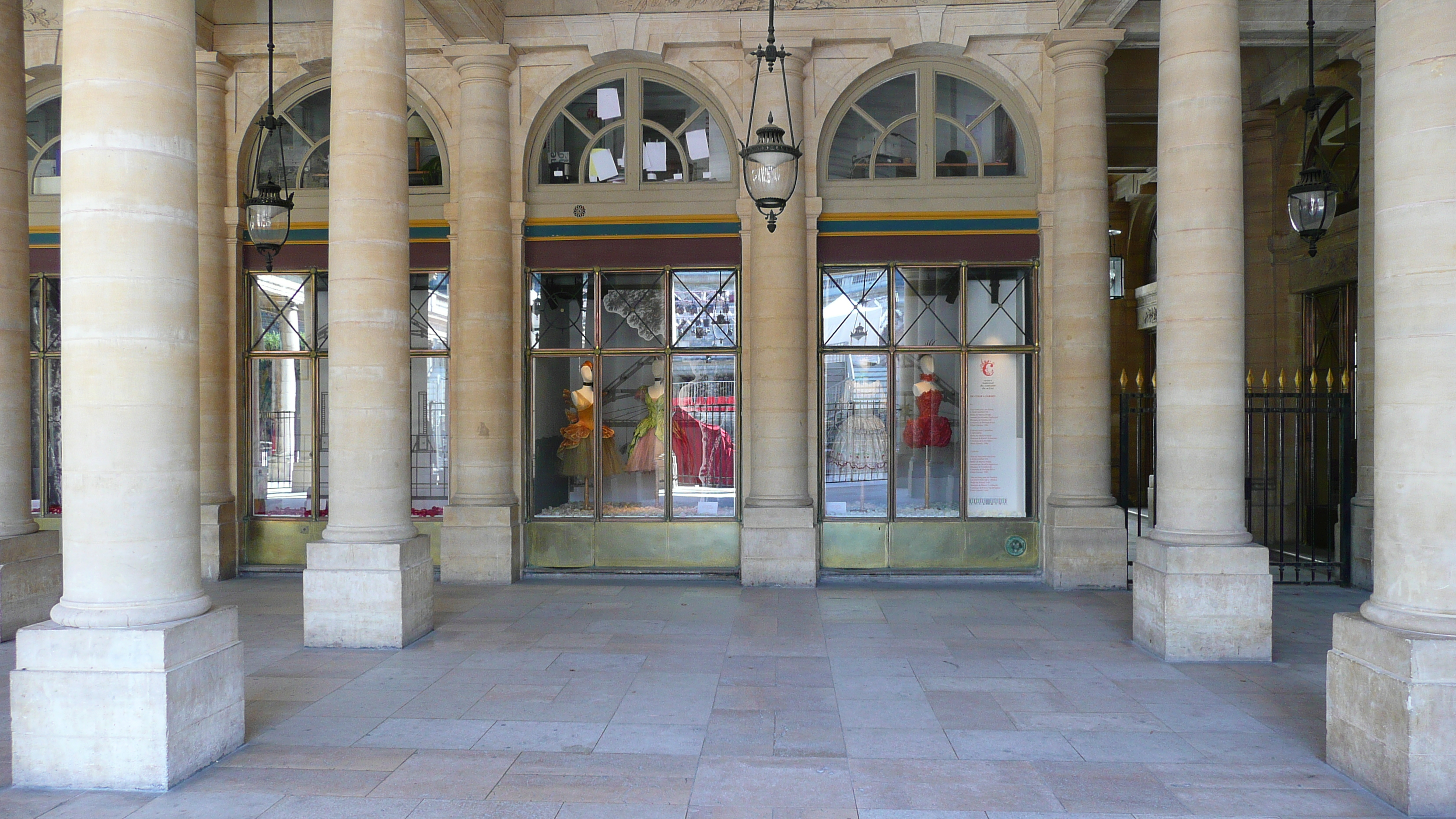 Picture France Paris Palais Royal 2007-08 53 - Discovery Palais Royal