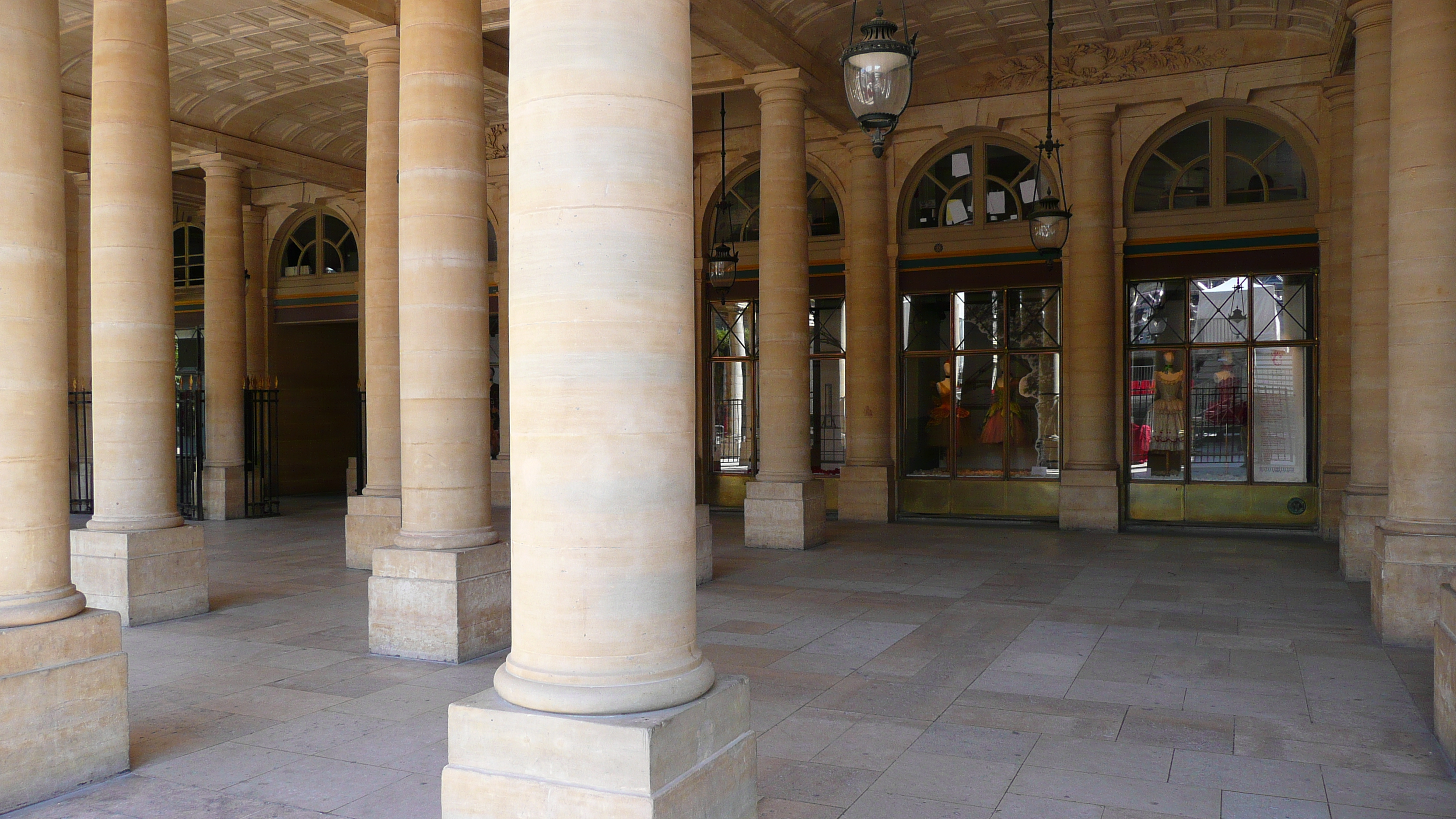 Picture France Paris Palais Royal 2007-08 62 - Center Palais Royal