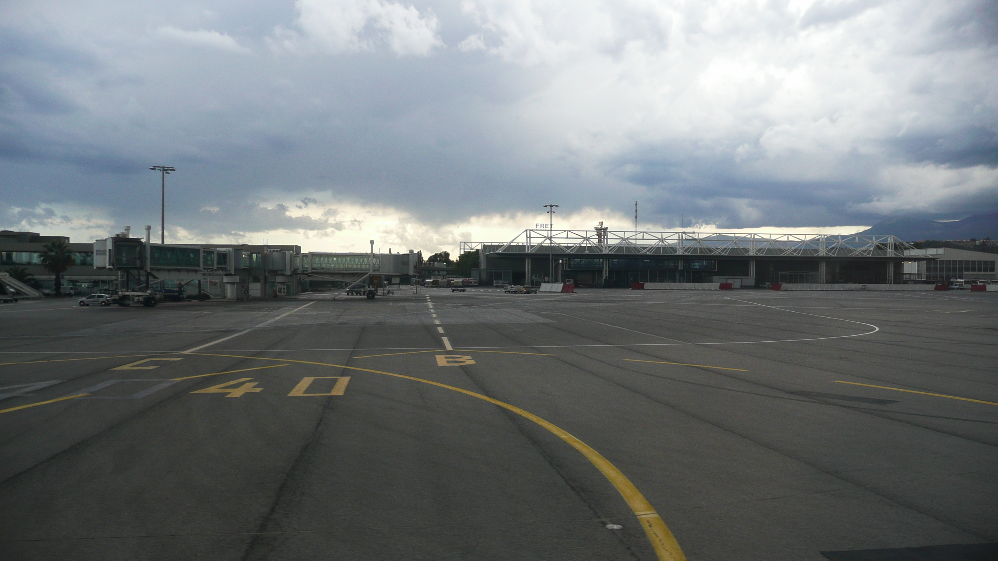 Picture France Nice Airport 2007-07 23 - Around Nice Airport