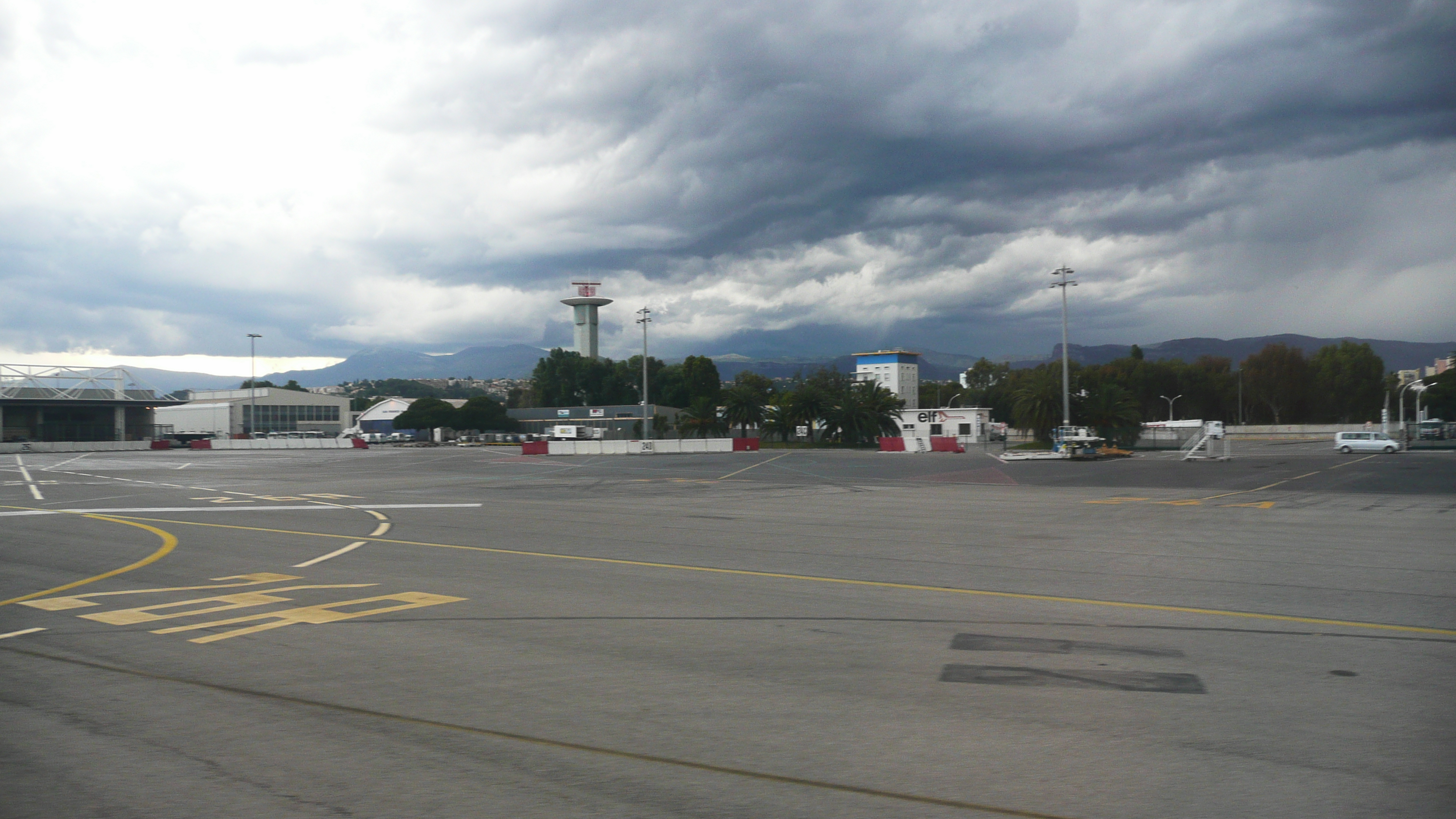 Picture France Nice Airport 2007-07 22 - Tour Nice Airport