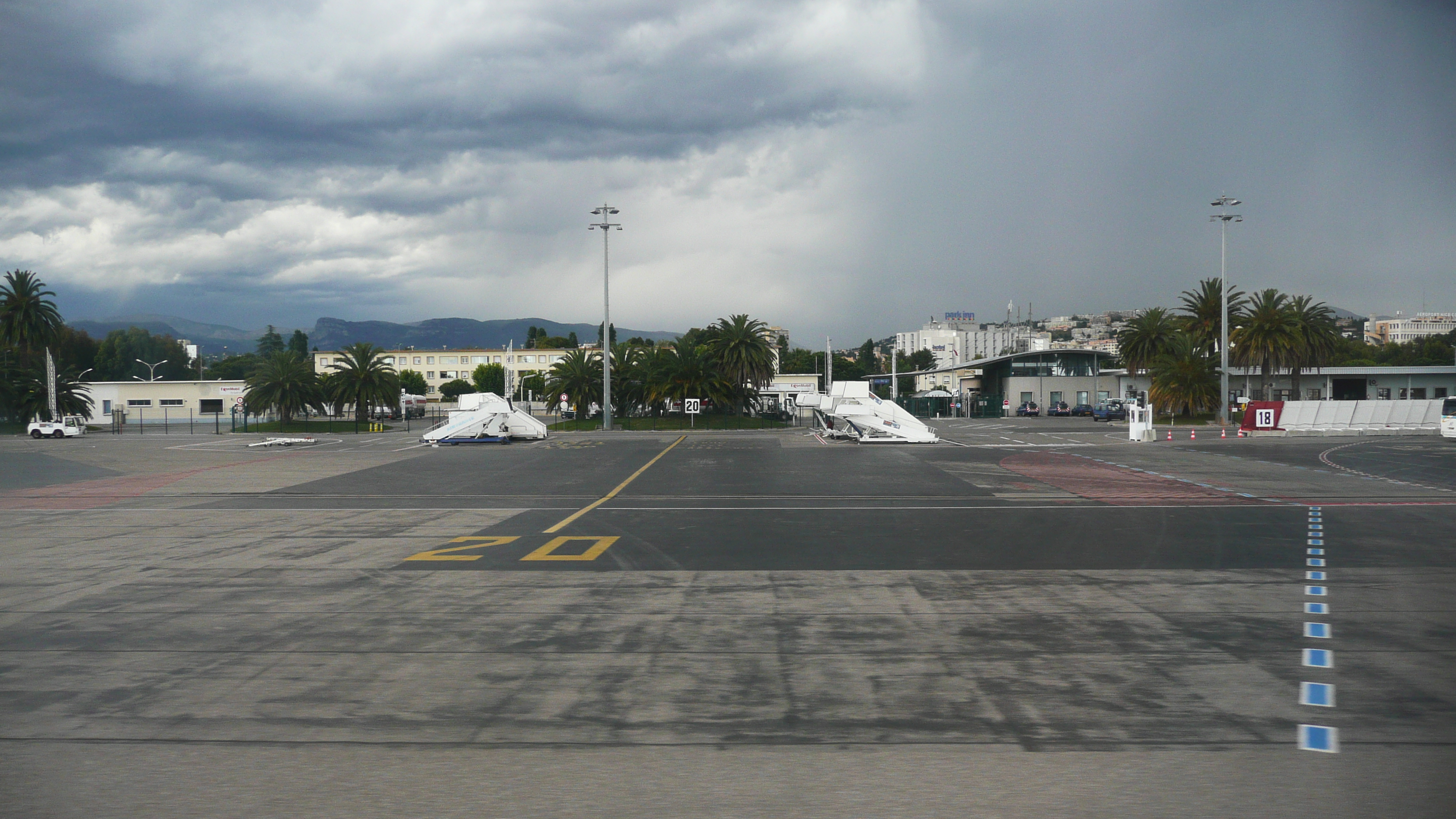 Picture France Nice Airport 2007-07 28 - Tour Nice Airport