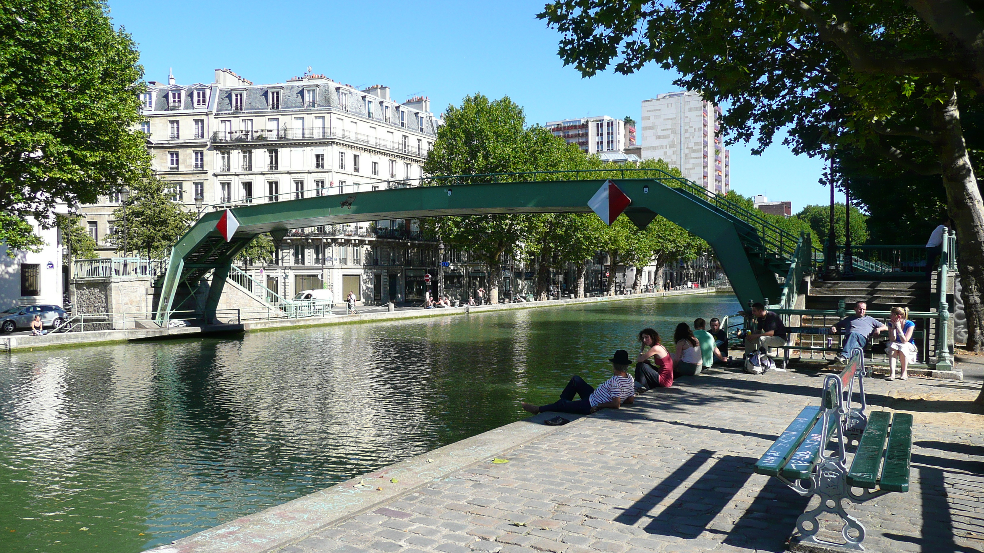 Picture France Paris Canal St Martin 2007-08 172 - Around Canal St Martin