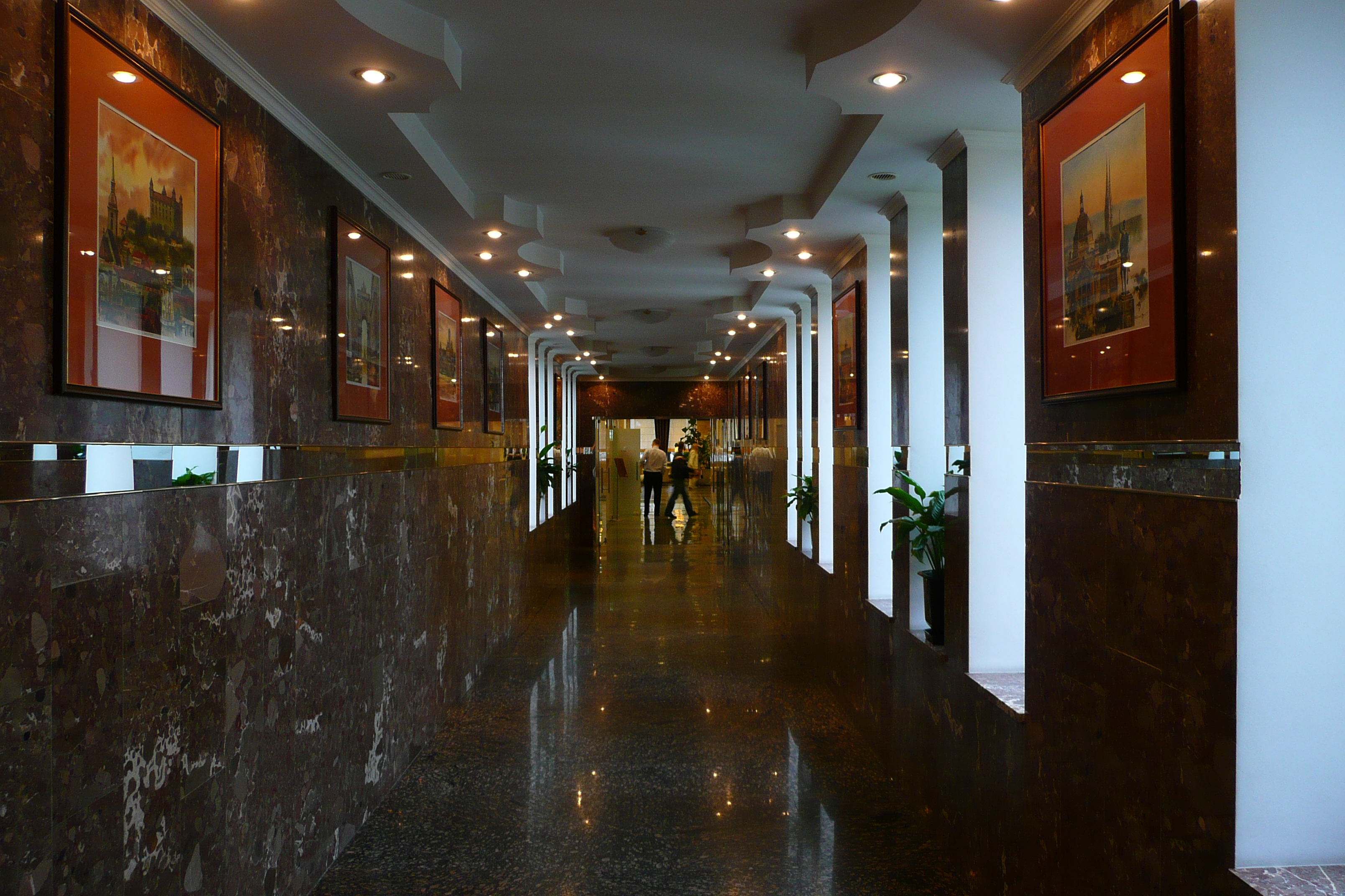 Picture Ukraine Kiev President Hotel 2007-11 25 - History President Hotel