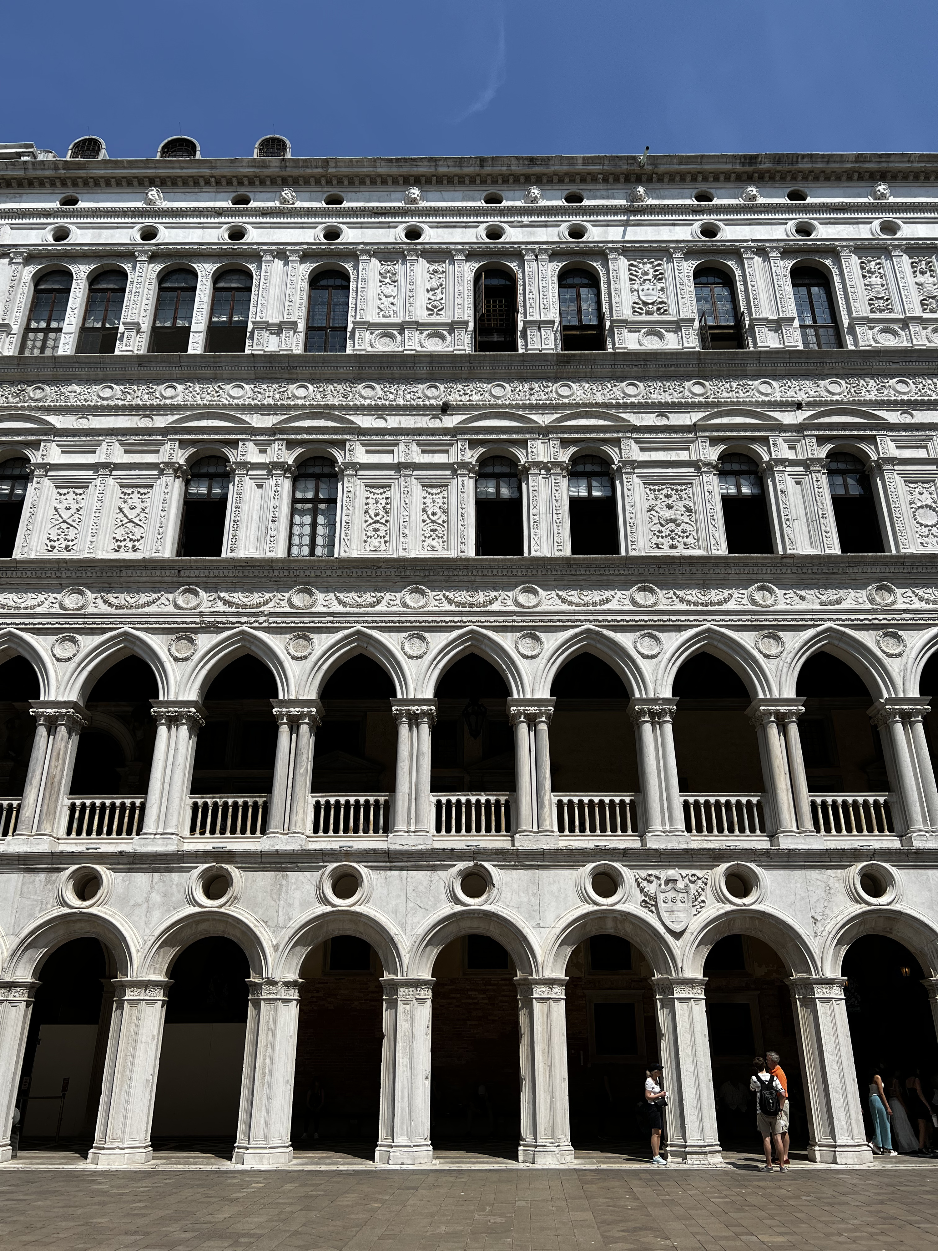 Picture Italy Venice Doge's Palace (Palazzo Ducale) 2022-05 41 - Recreation Doge's Palace (Palazzo Ducale)