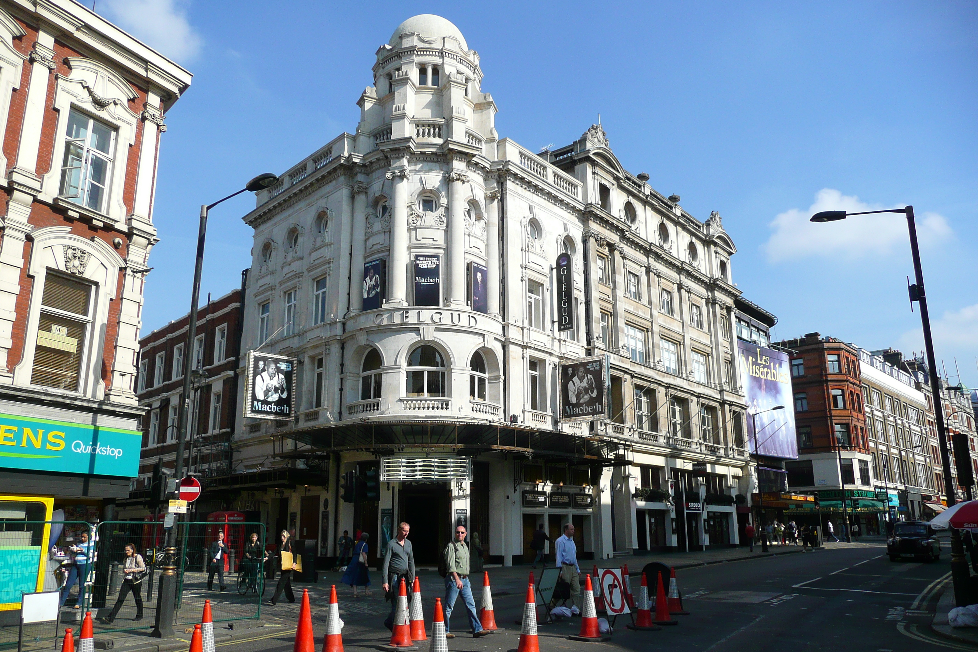 Picture United Kingdom London Shaftesbury Avenue 2007-09 76 - Recreation Shaftesbury Avenue