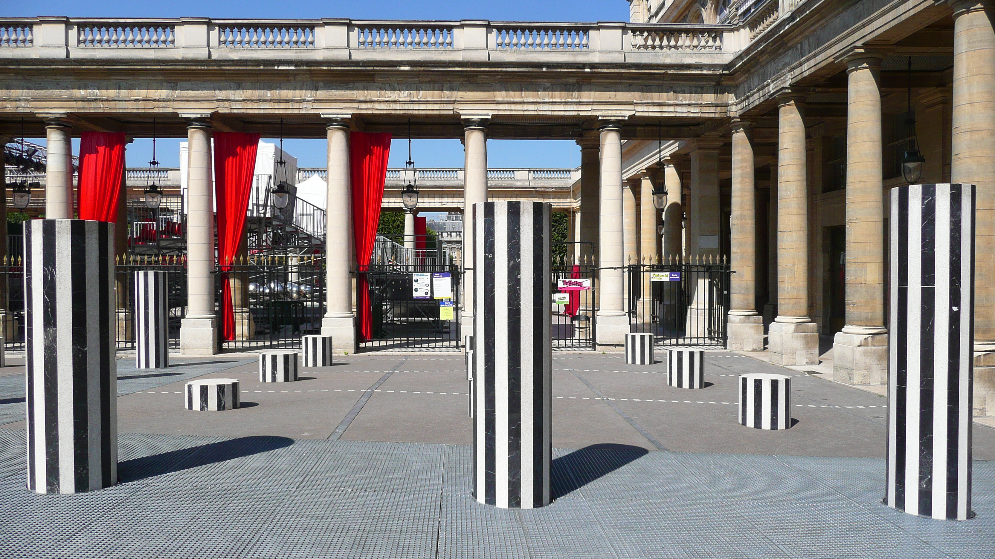 Picture France Paris Palais Royal 2007-08 47 - Discovery Palais Royal