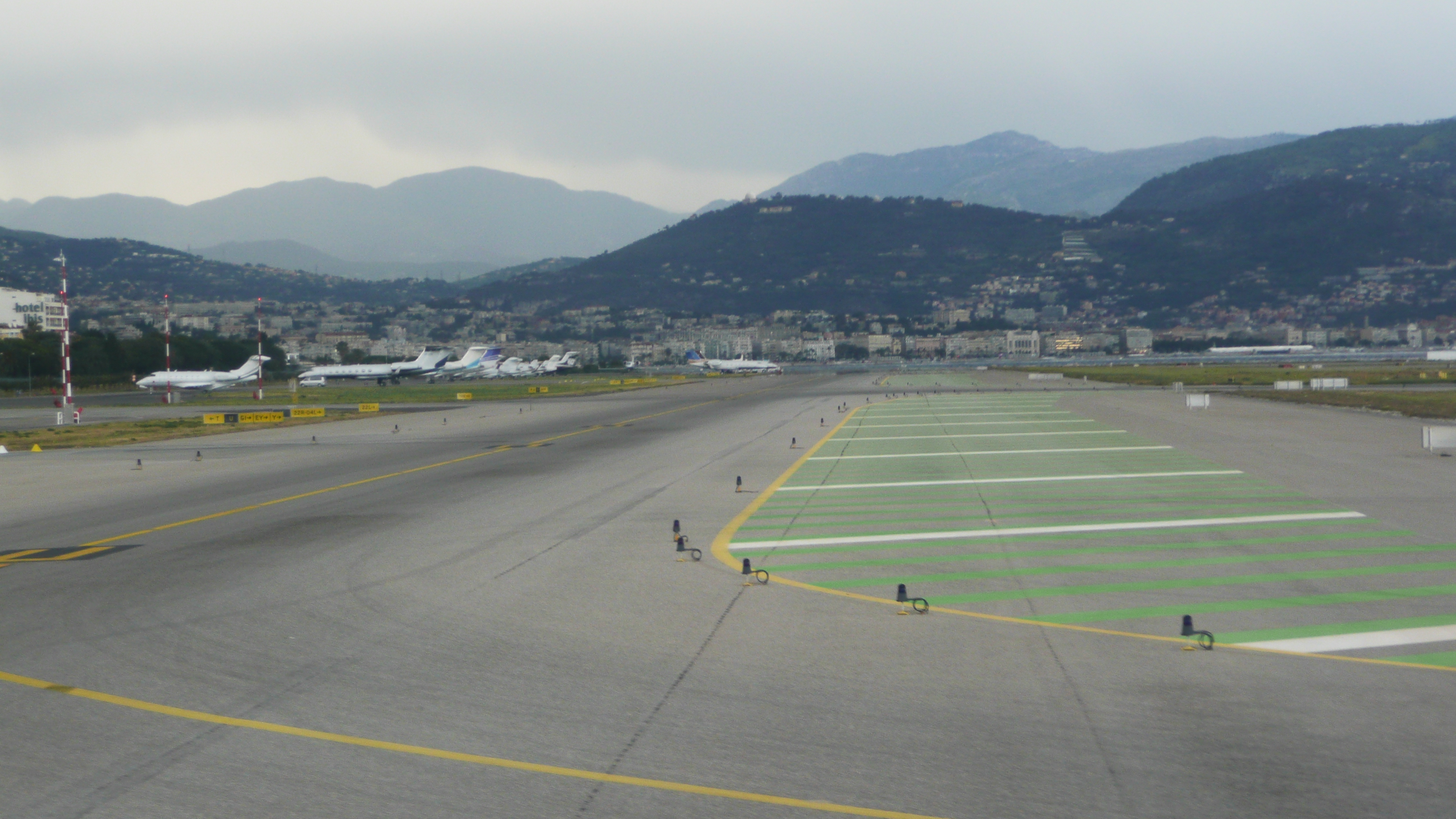 Picture France Nice Airport 2007-07 21 - Tour Nice Airport