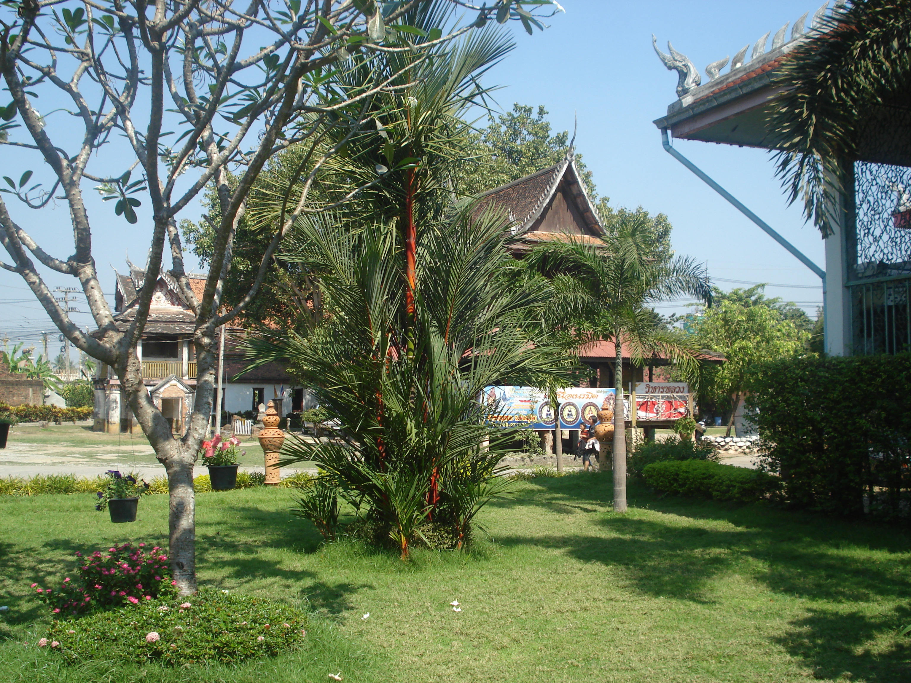 Picture Thailand Phitsanulok Wat Ratcha Bhurana 2008-01 39 - Discovery Wat Ratcha Bhurana