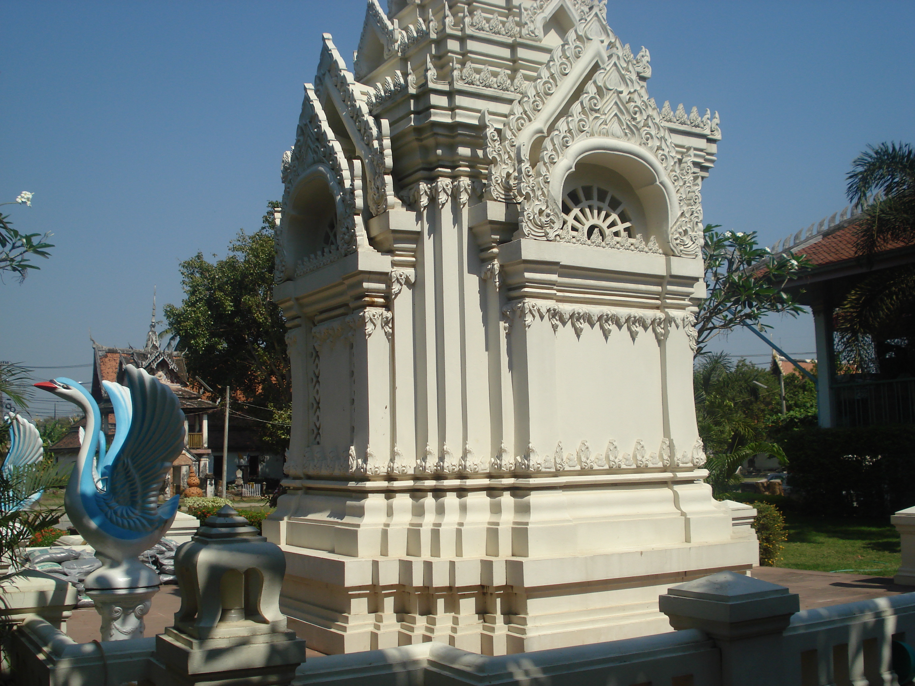 Picture Thailand Phitsanulok Wat Ratcha Bhurana 2008-01 42 - Discovery Wat Ratcha Bhurana