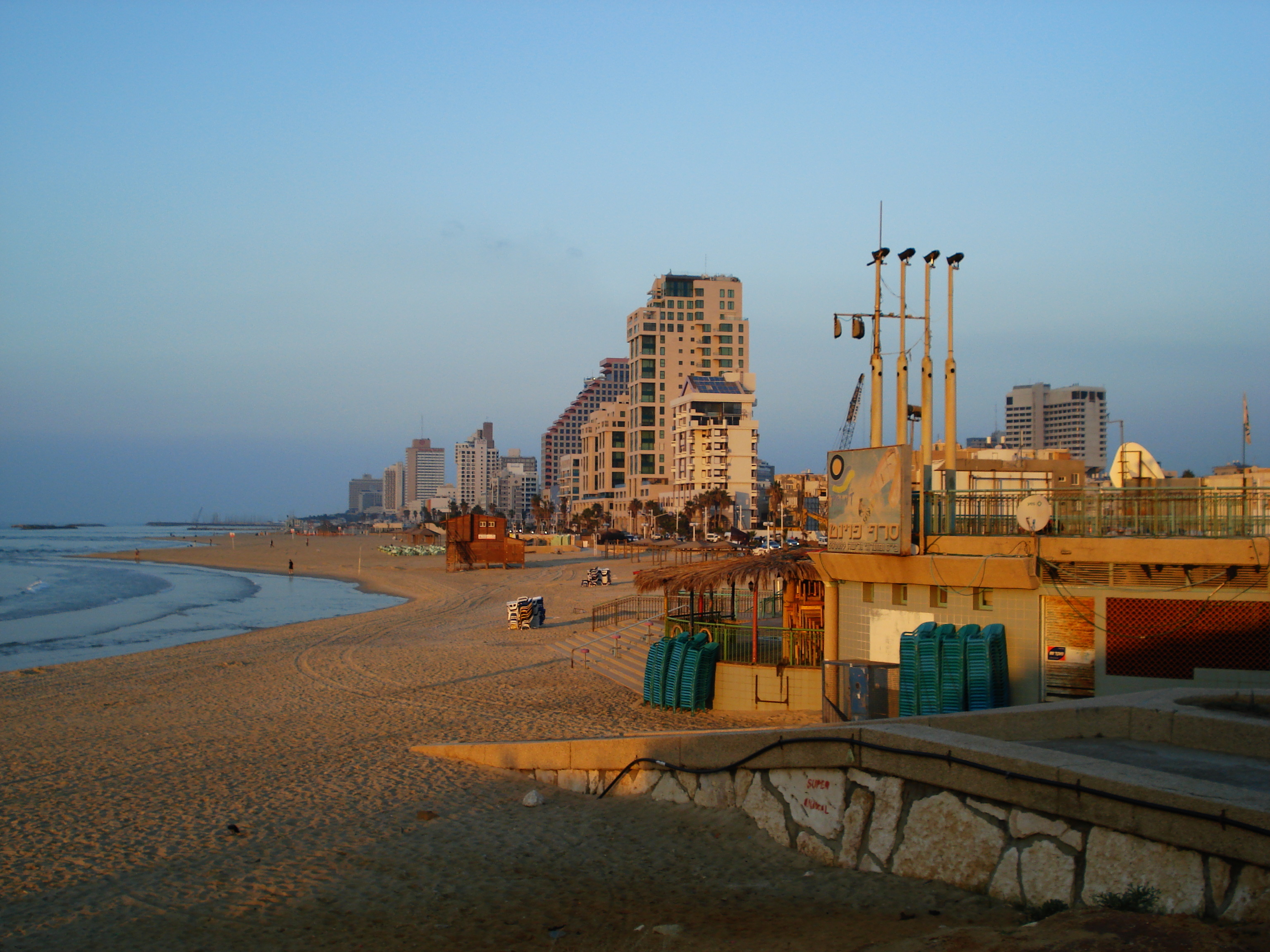 Picture Israel Tel Aviv Tel Aviv Sea Shore 2006-12 145 - Center Tel Aviv Sea Shore