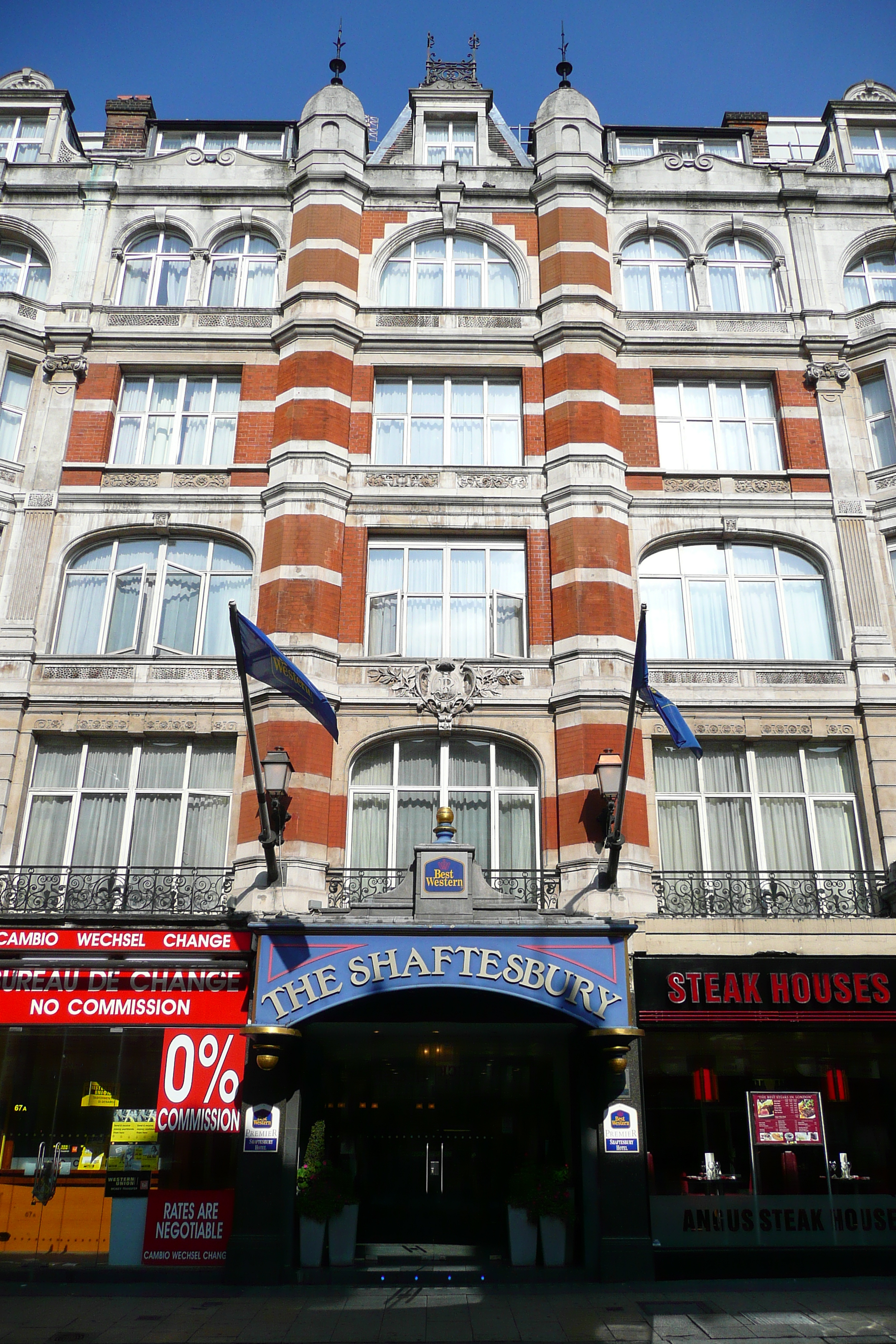 Picture United Kingdom London Shaftesbury Avenue 2007-09 51 - Discovery Shaftesbury Avenue