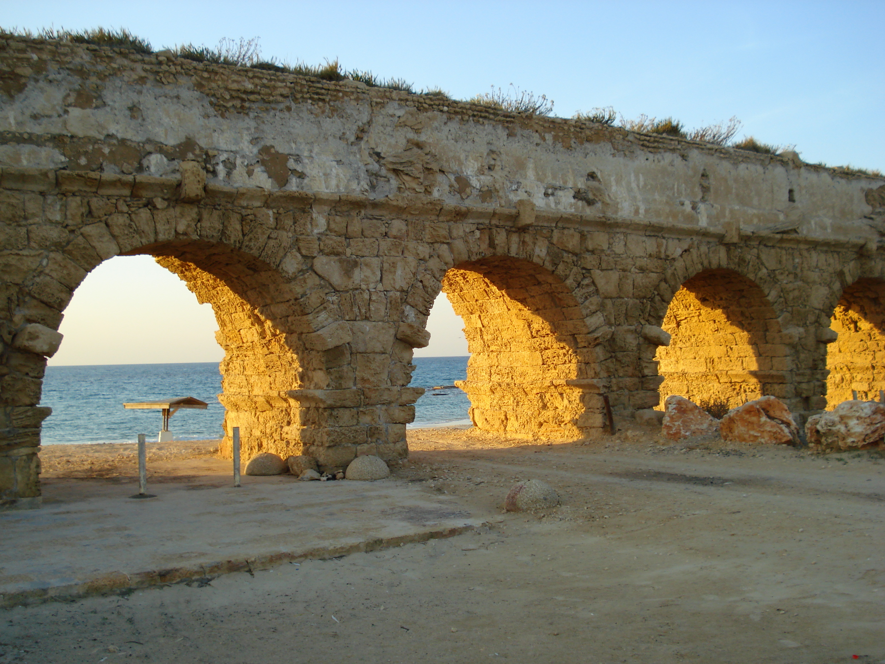 Picture Israel Caesarea 2006-12 60 - Center Caesarea