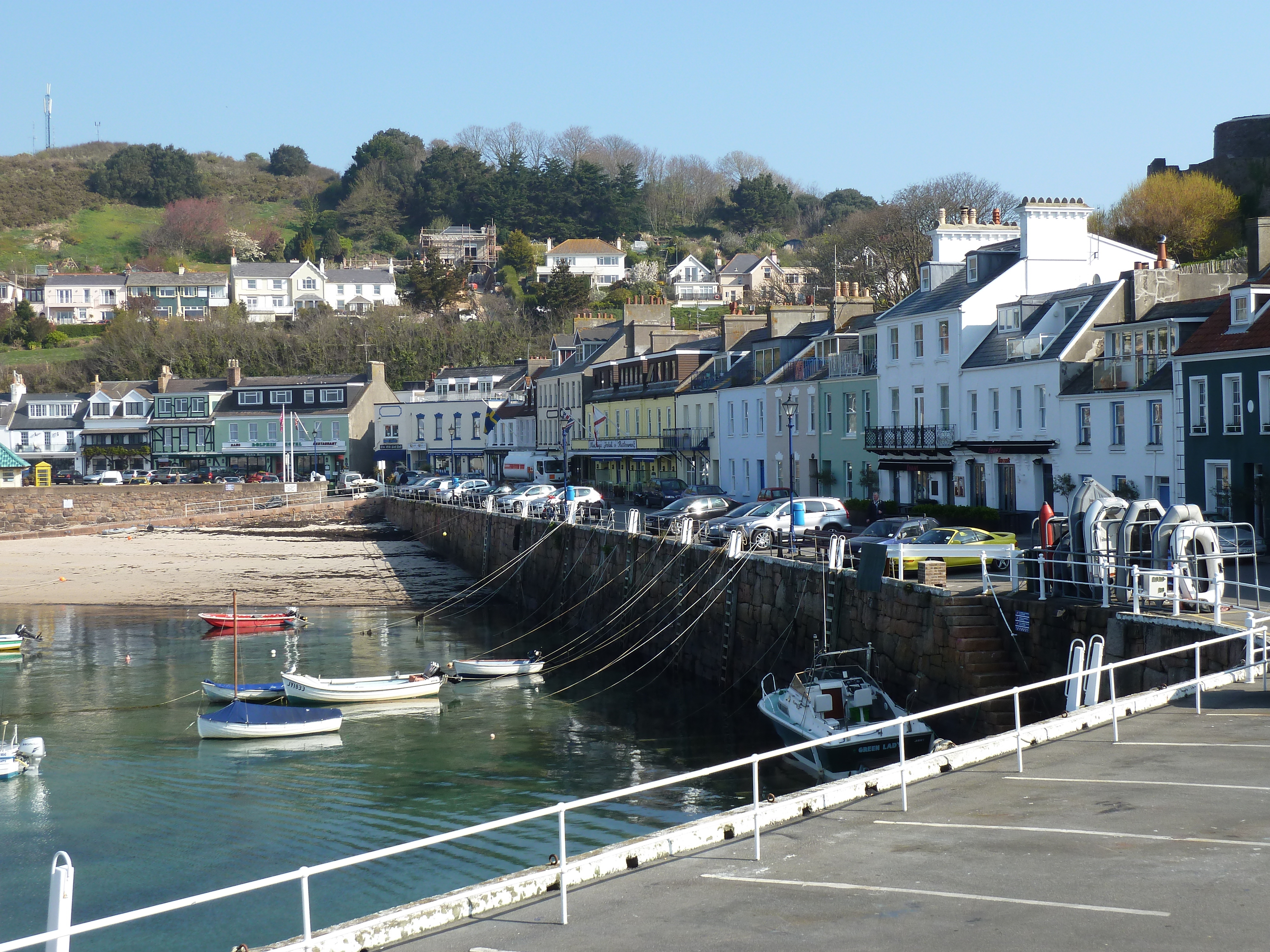 Picture Jersey Jersey Gorey 2010-04 14 - Tour Gorey