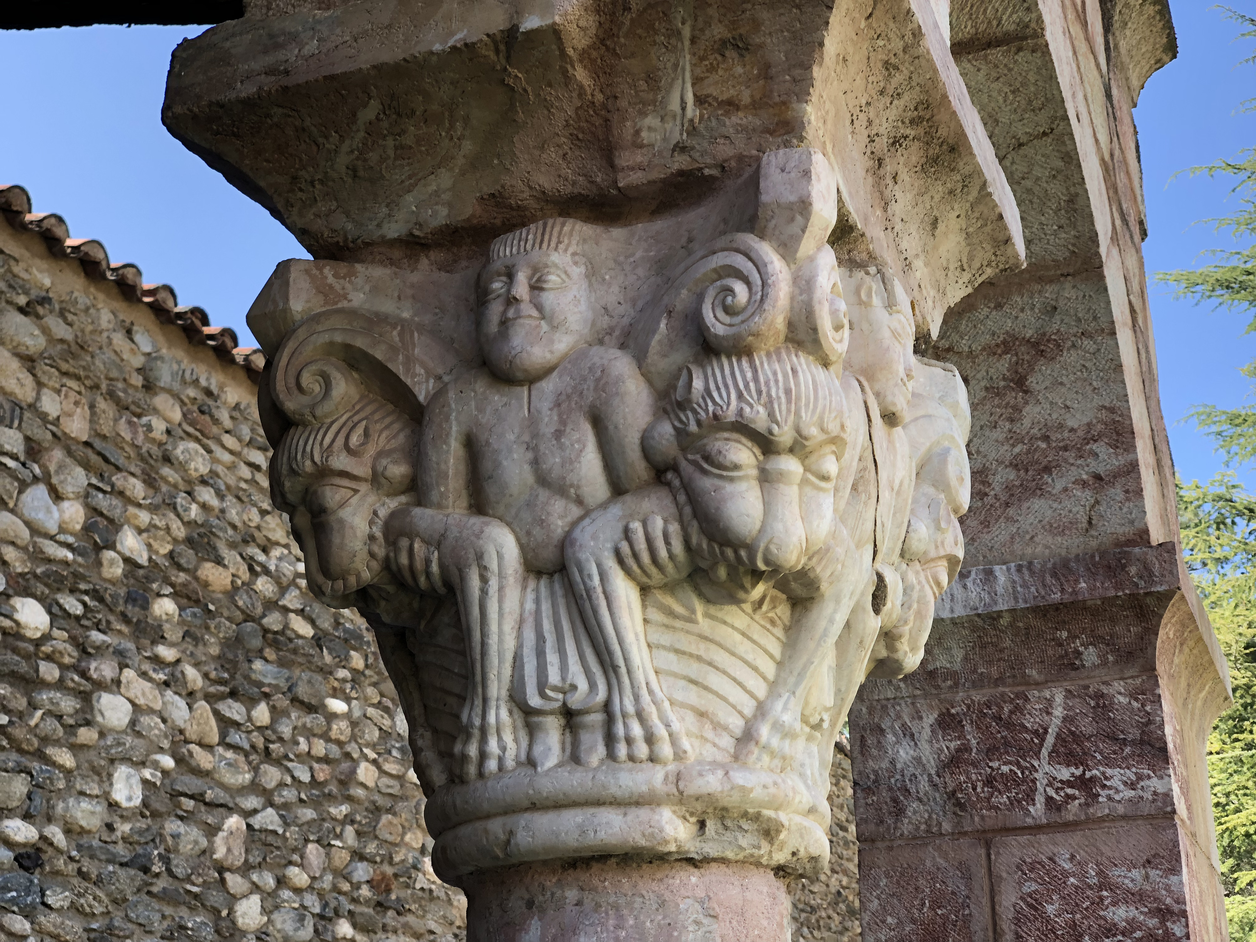 Picture France Abbaye Saint-Michel de Cuxa 2018-04 46 - Tours Abbaye Saint-Michel de Cuxa