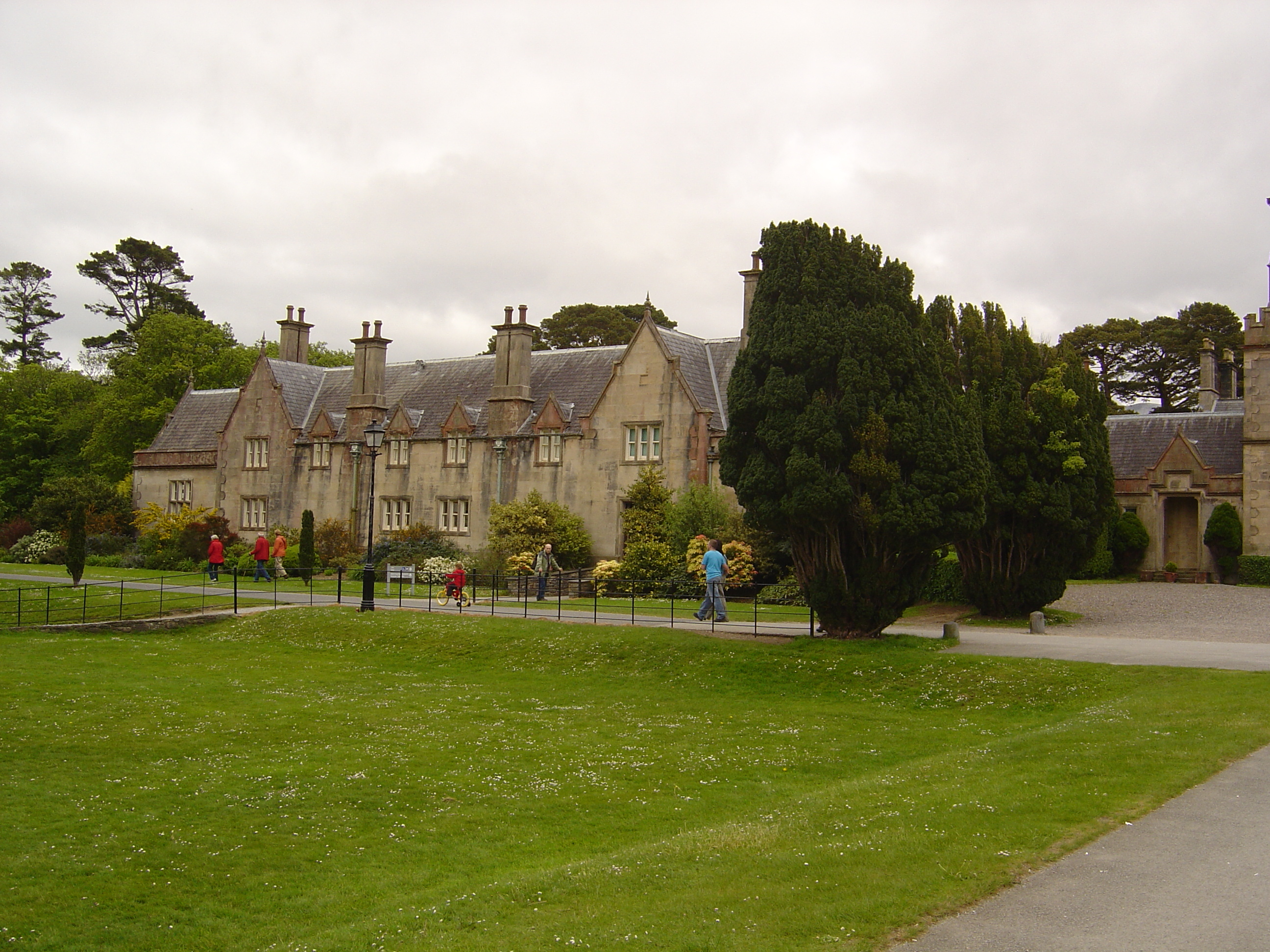 Picture Ireland Kerry Killarney National Park Muckross House 2004-05 35 - Center Muckross House