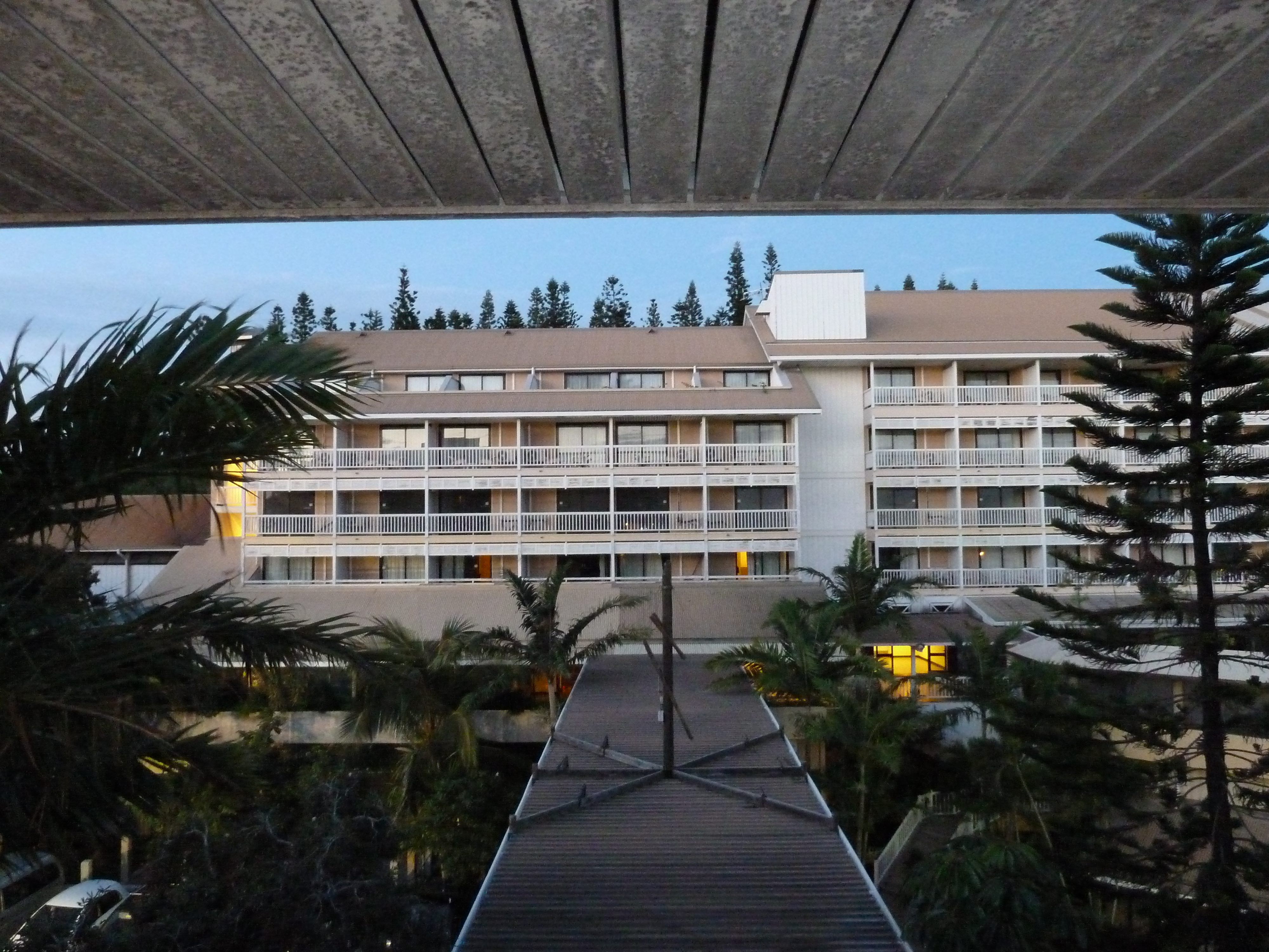 Picture New Caledonia Le Surf Hotel Noumea 2010-05 10 - Tour Le Surf Hotel Noumea