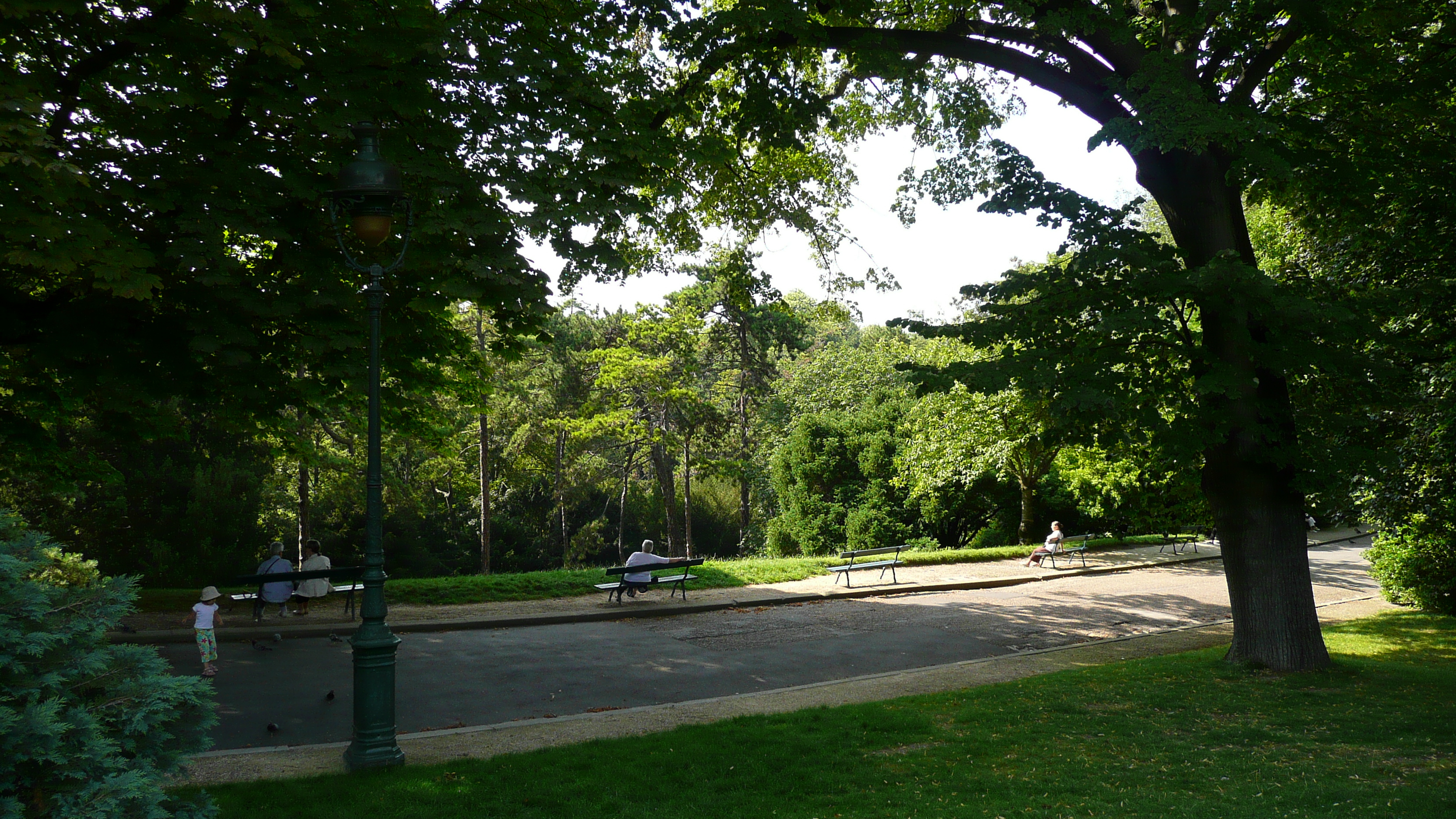 Picture France Paris Parc des Butes Chaumont 2007-08 16 - Tour Parc des Butes Chaumont