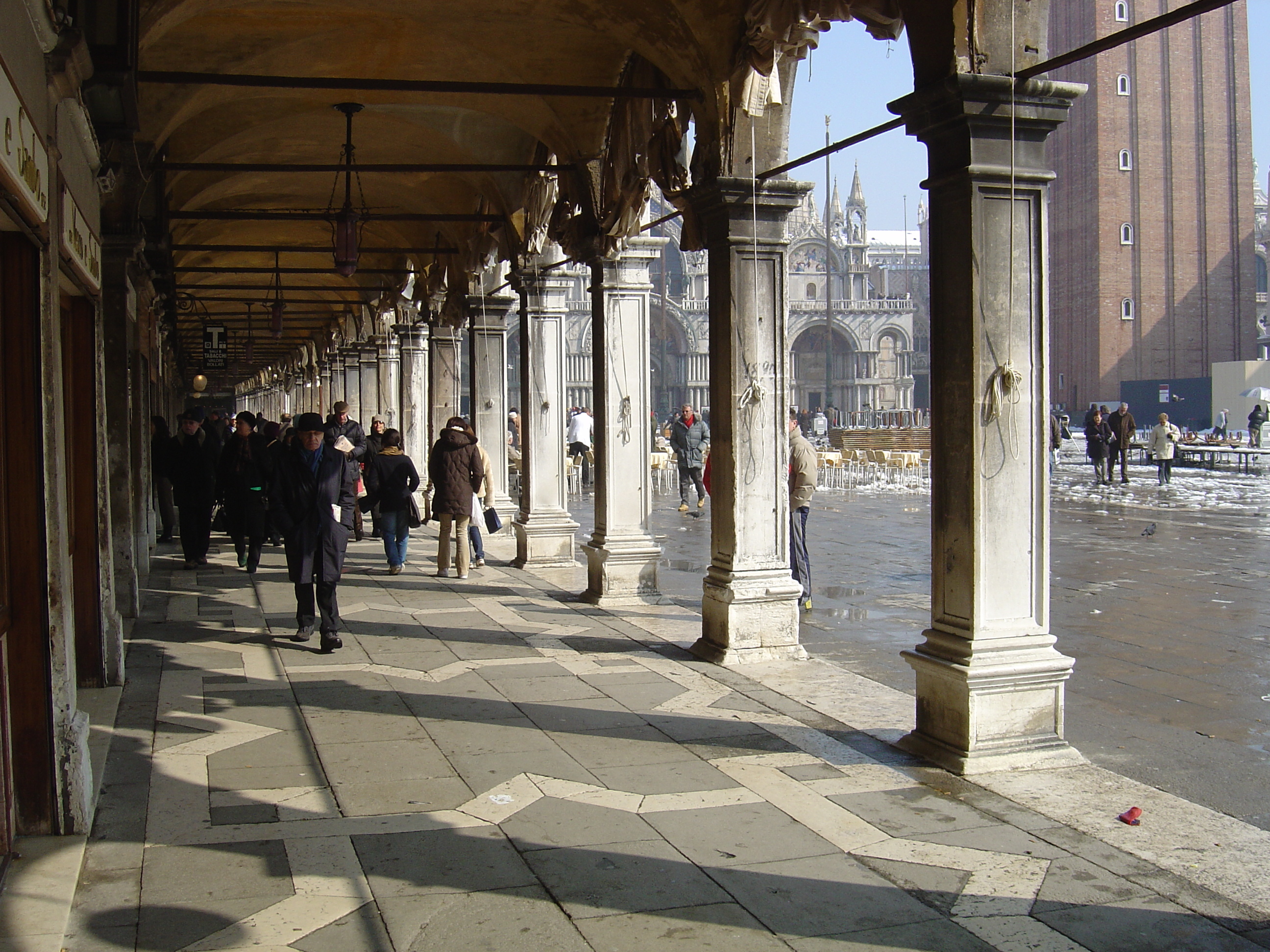 Picture Italy Venice 2005-03 341 - Tour Venice