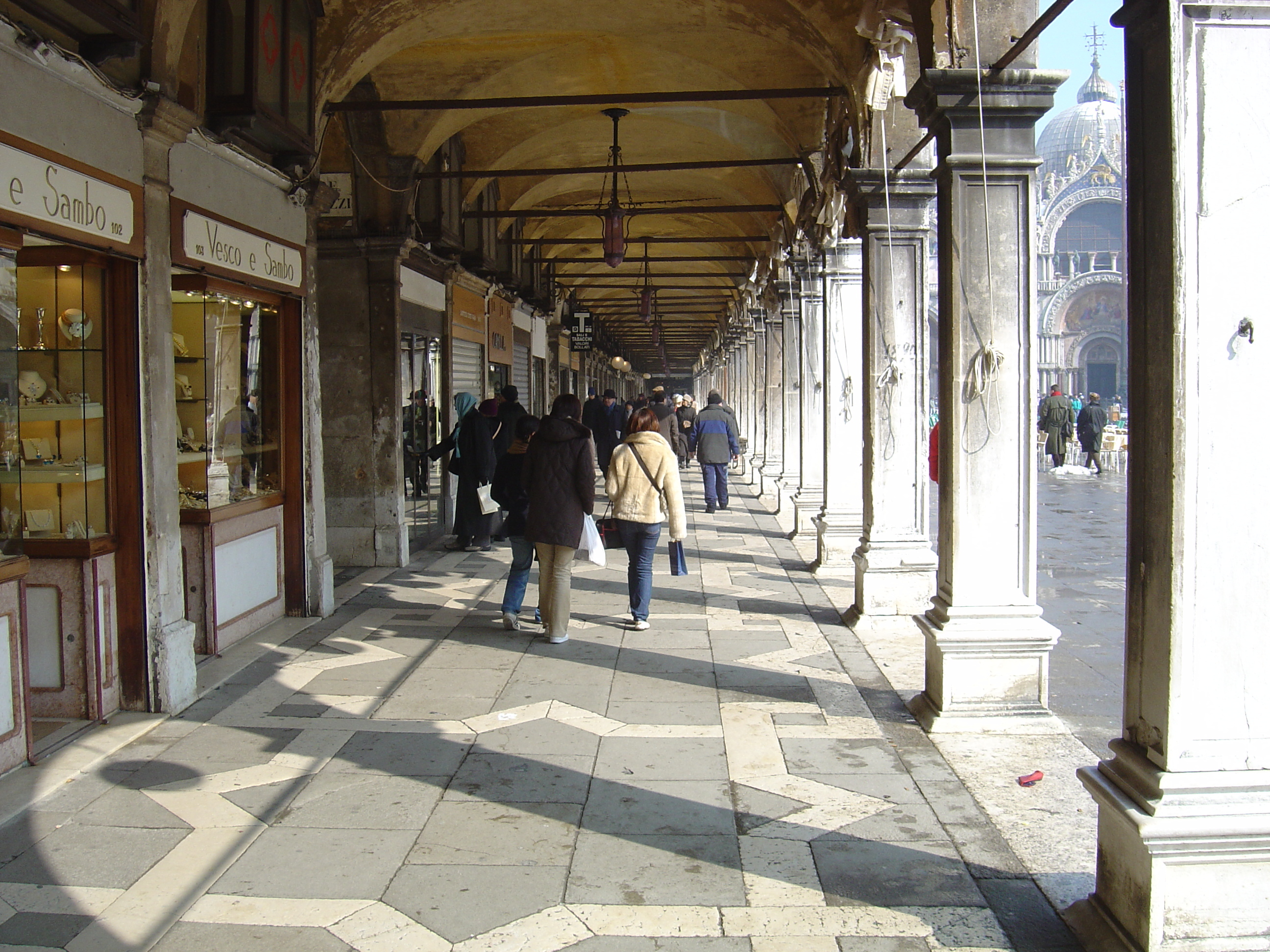 Picture Italy Venice 2005-03 315 - Tours Venice