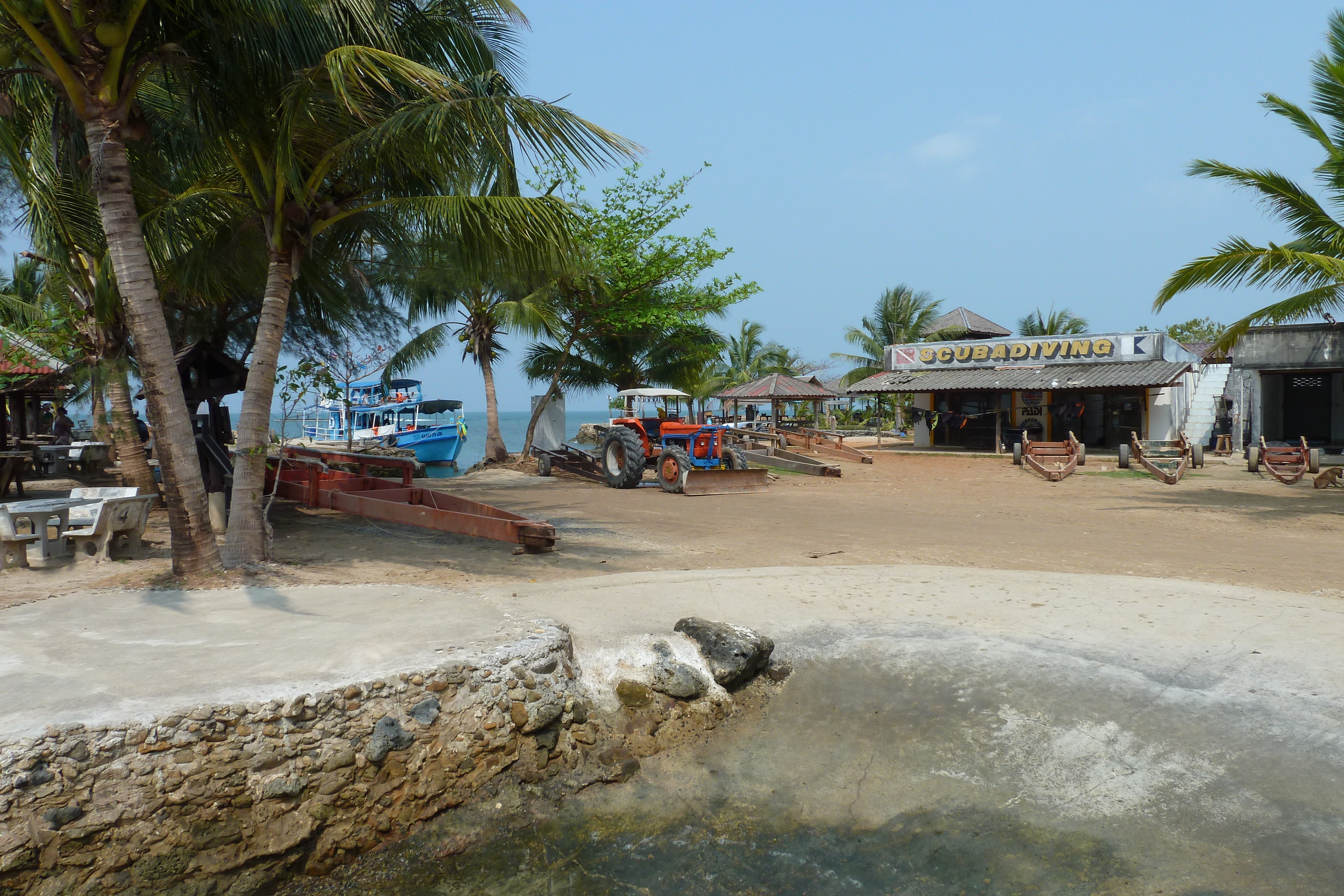 Picture Thailand Ko Chang Klong Prao beach 2011-02 46 - Center Klong Prao beach