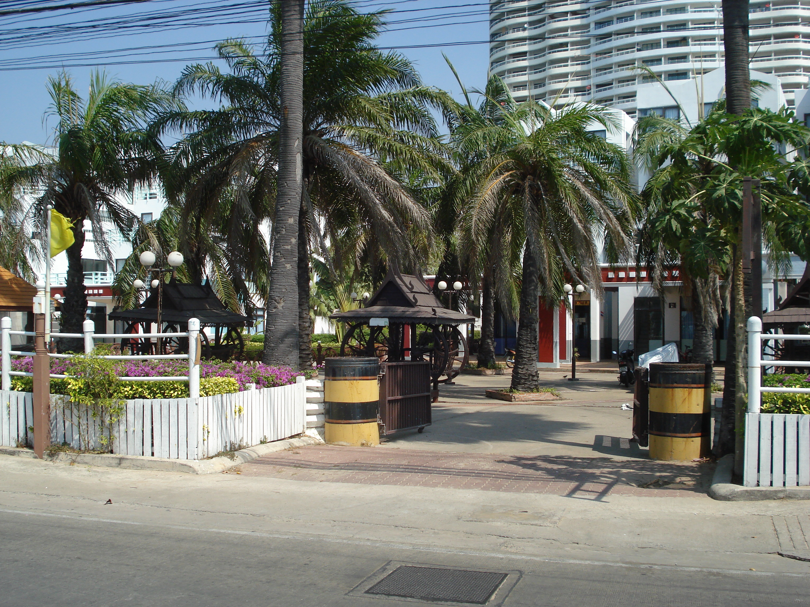 Picture Thailand Jomtien Jomtien Seashore 2008-01 6 - History Jomtien Seashore